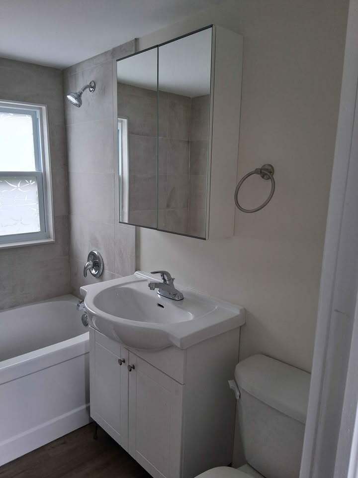Move in ready,renovated, 2 bdrm, 1 bath. 5