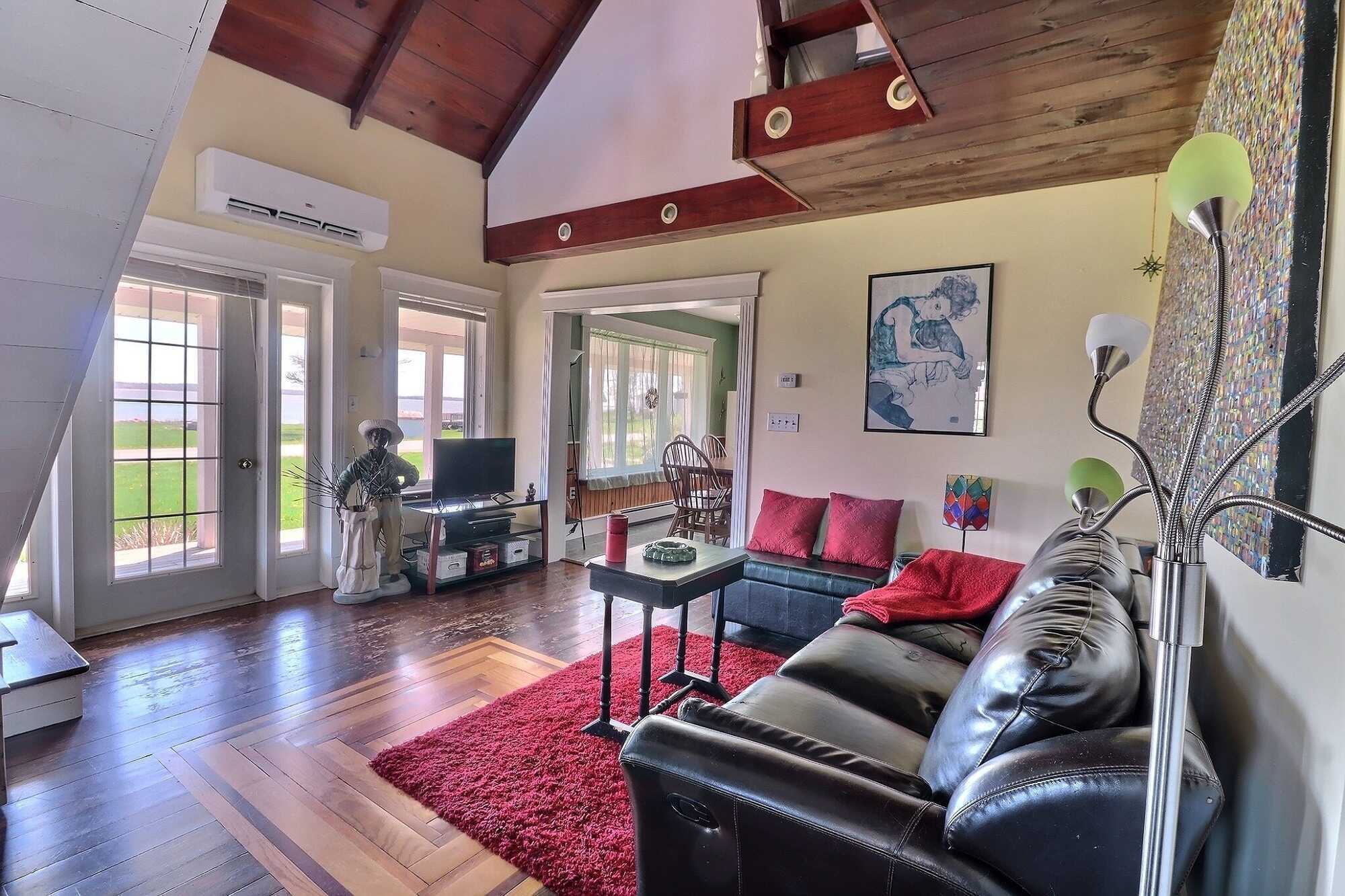 Spectacular Views Just Steps from the Beach! 4