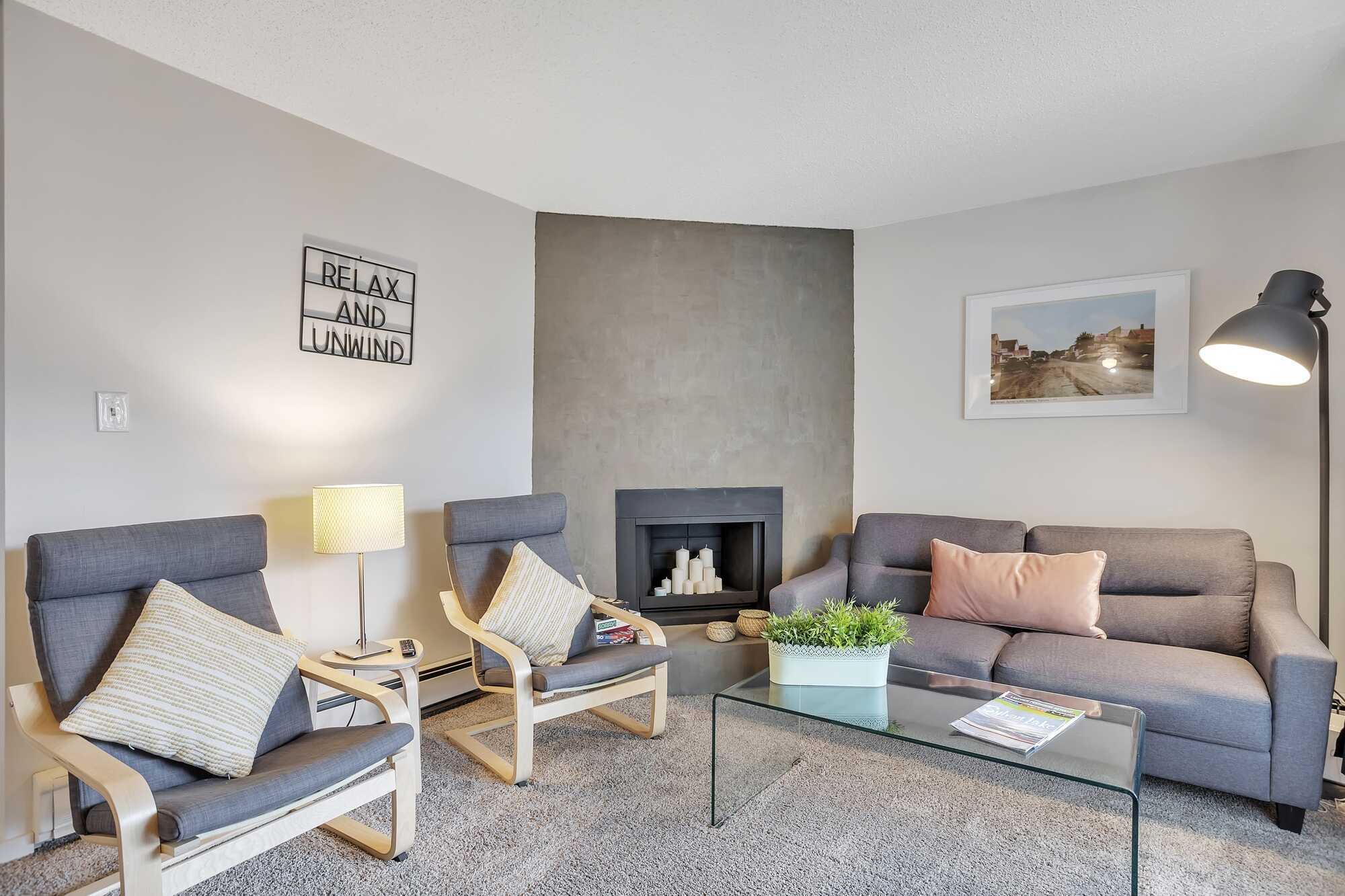 LAKEVIEW PENTHOUSE RETREAT ~ Condo ~ Income Generating ~  In Sylvan Lake, AB. 4