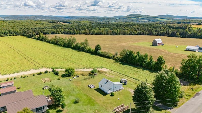 Charming Country Home with Beautiful Views! 3