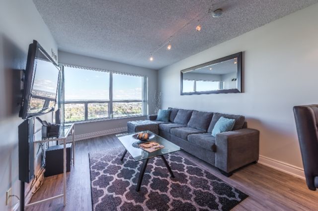38 Lee Centre Drive, Toronto 3