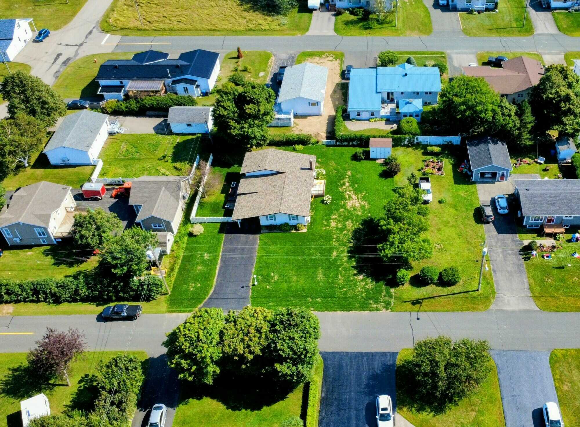 Maison à vendre Centre-Ville Caraquet - Home for sale Down-Town Caraquet 2