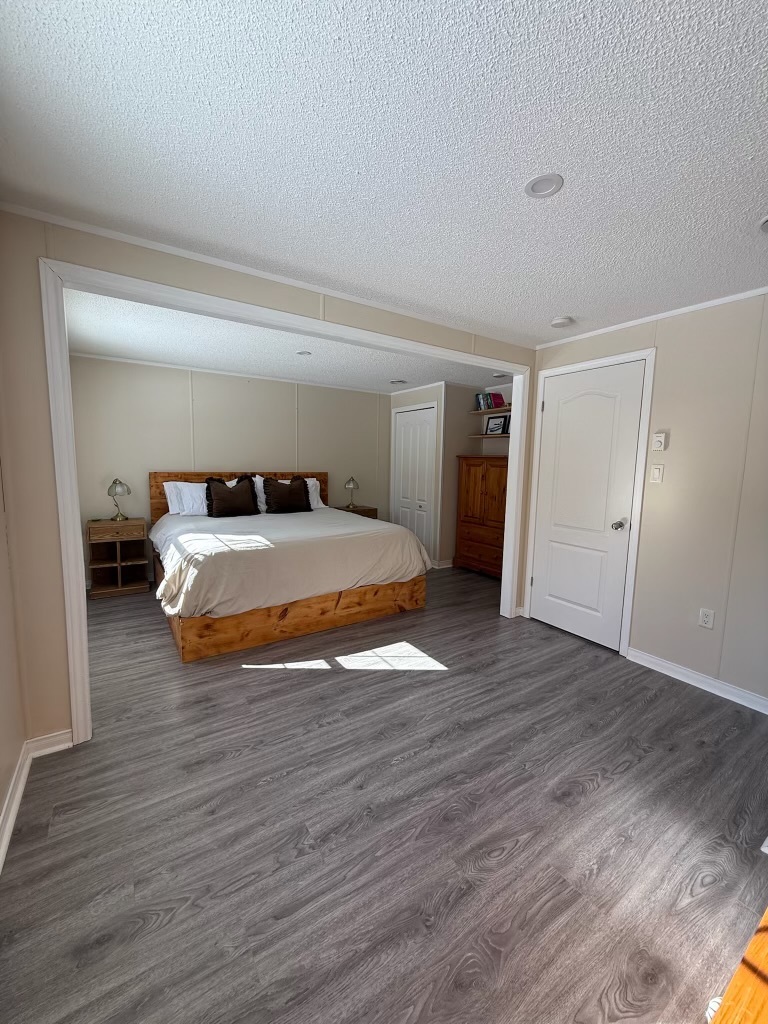 2–3 Bedroom, 1 Bathroom Mini Home | 64x16 | 2008
Home Only – Buyer Responsible for Moving 5
