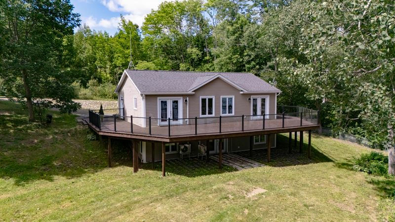 DUAL-PROPERTY WATERFRONT PARADISE 2