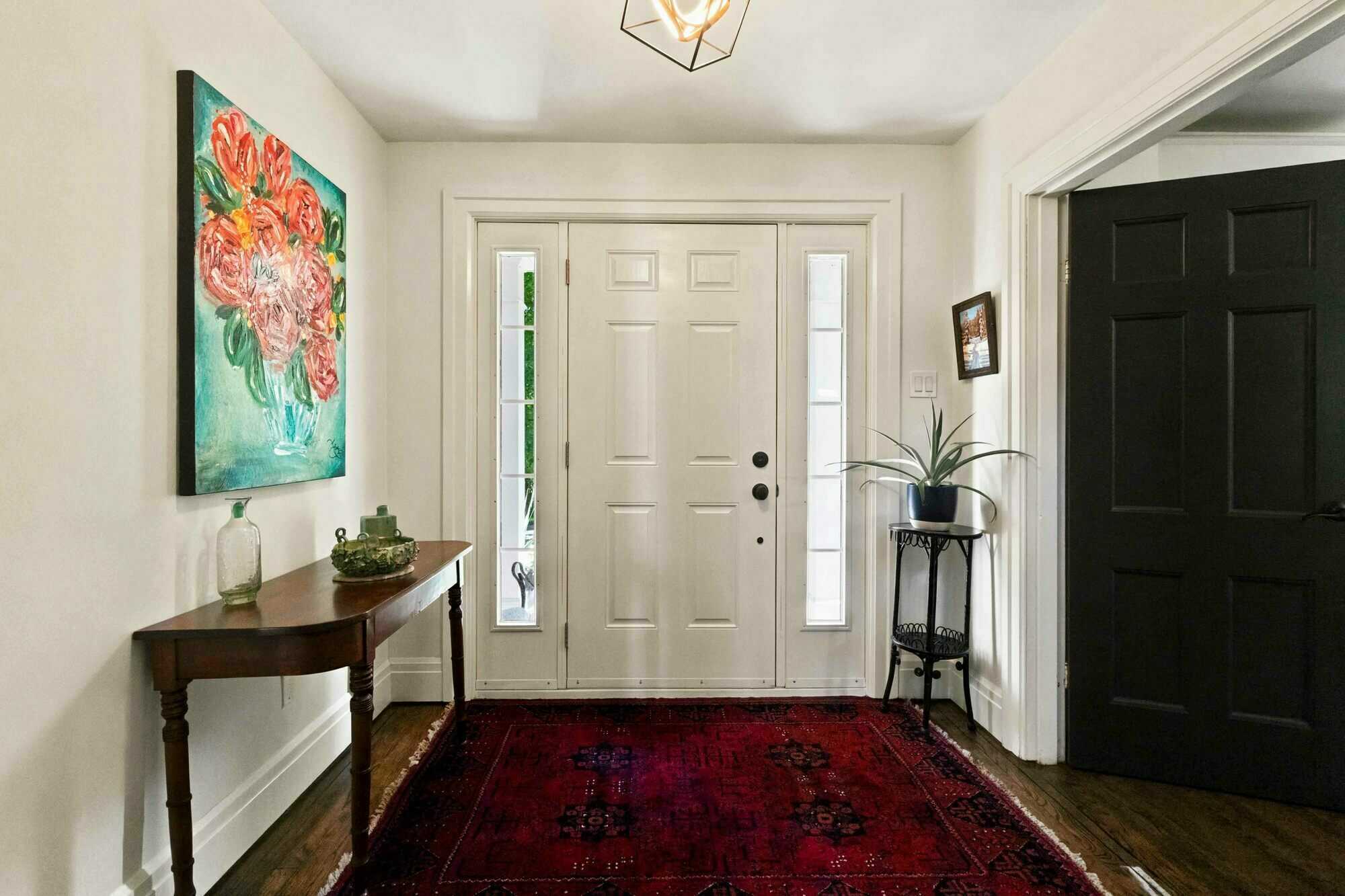 A Private In-Town Retreat on one of Bridgewater's Most Desirable Streets - 3 Bedrooms on a Double Lot near the Woodland Gardens Park 5