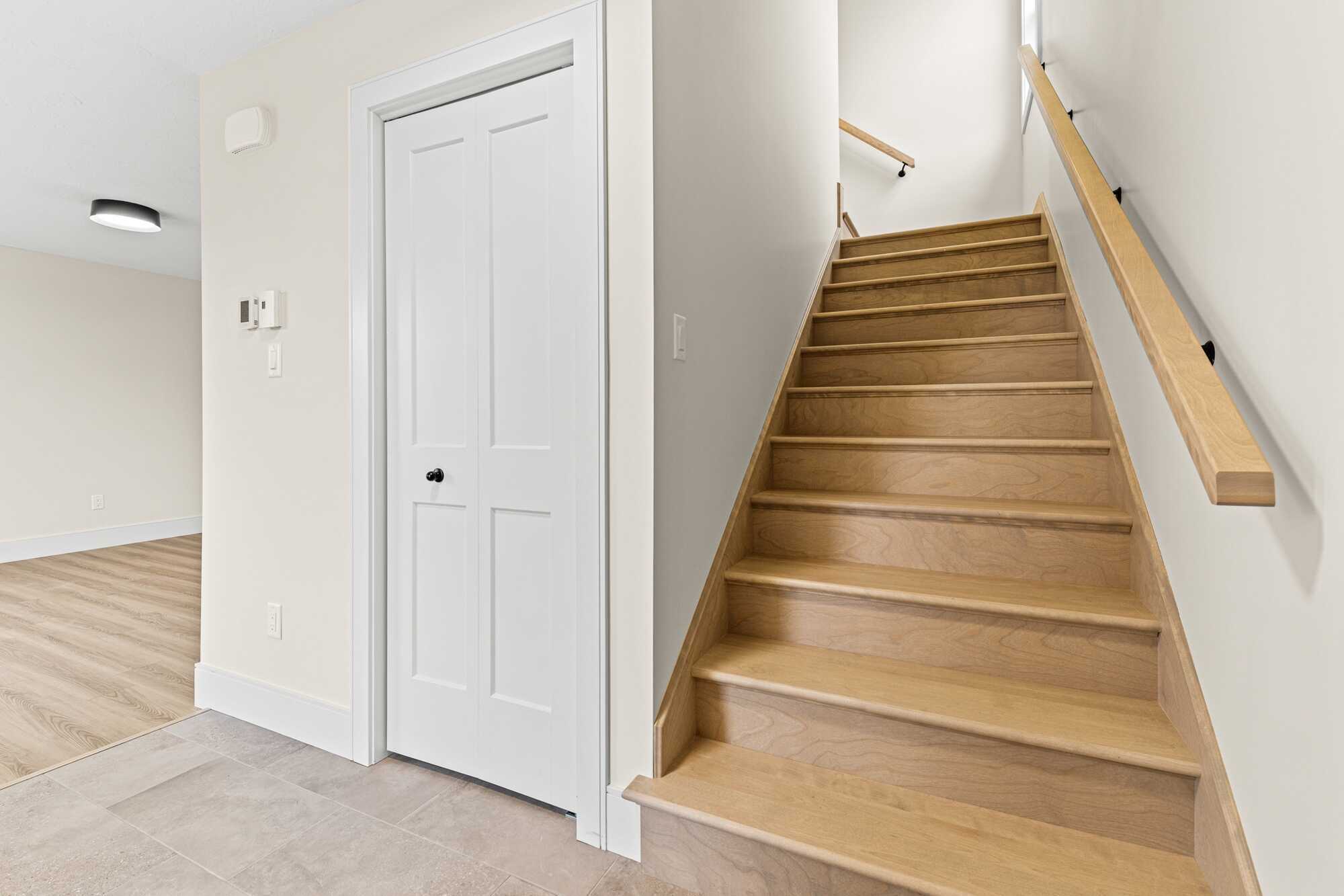 INCOME PROPERTY WITH LEGAL IN-LAW SUITE! TURN-KEY AND MOVE IN READY! 2