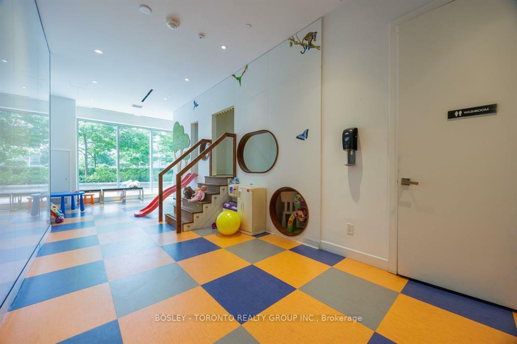 Bright 2+1 Corner Condo with 2 Balconies & Tandem Parking – Steps to Wilson Station 5