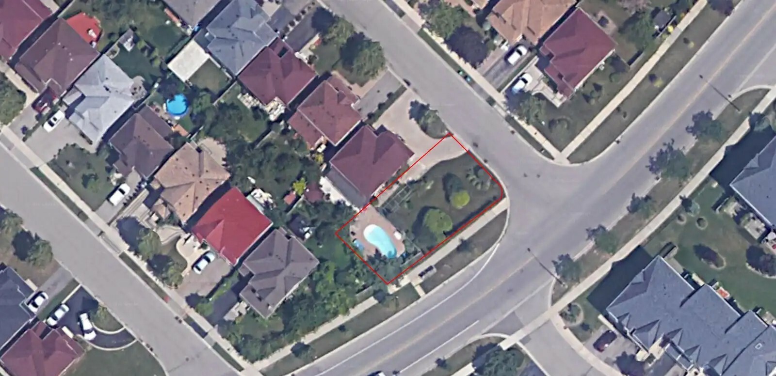Builder-Ready Residential Corner Lot, Mississauga 3