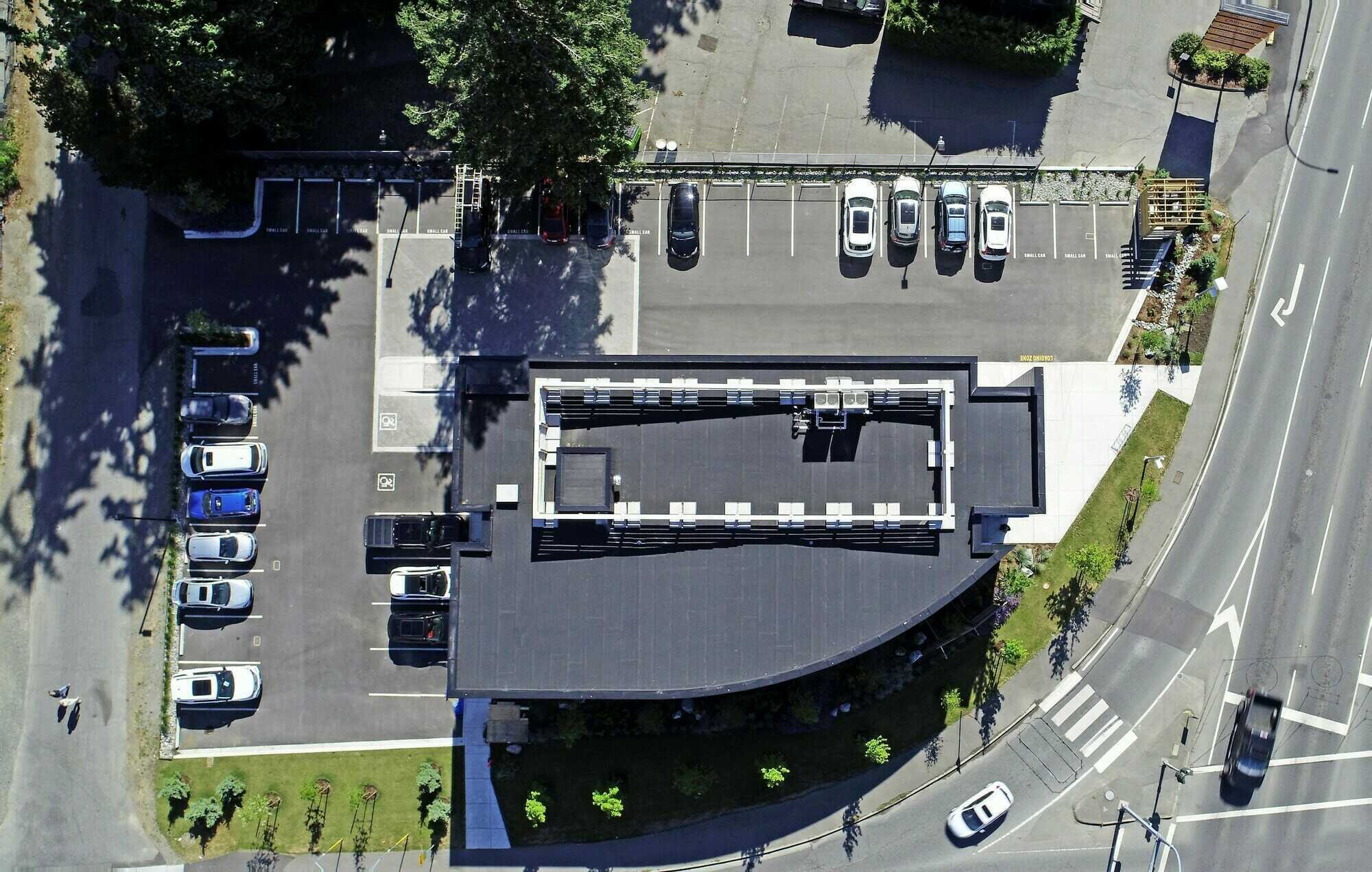 Just Listed! This brand new 1865 sq.ft second floor 4 units is in the heart of Nanaimo BC located at the beautifully designed and award winning Norwell Corner.An exciting and new commercial office/retail building awaits. 3