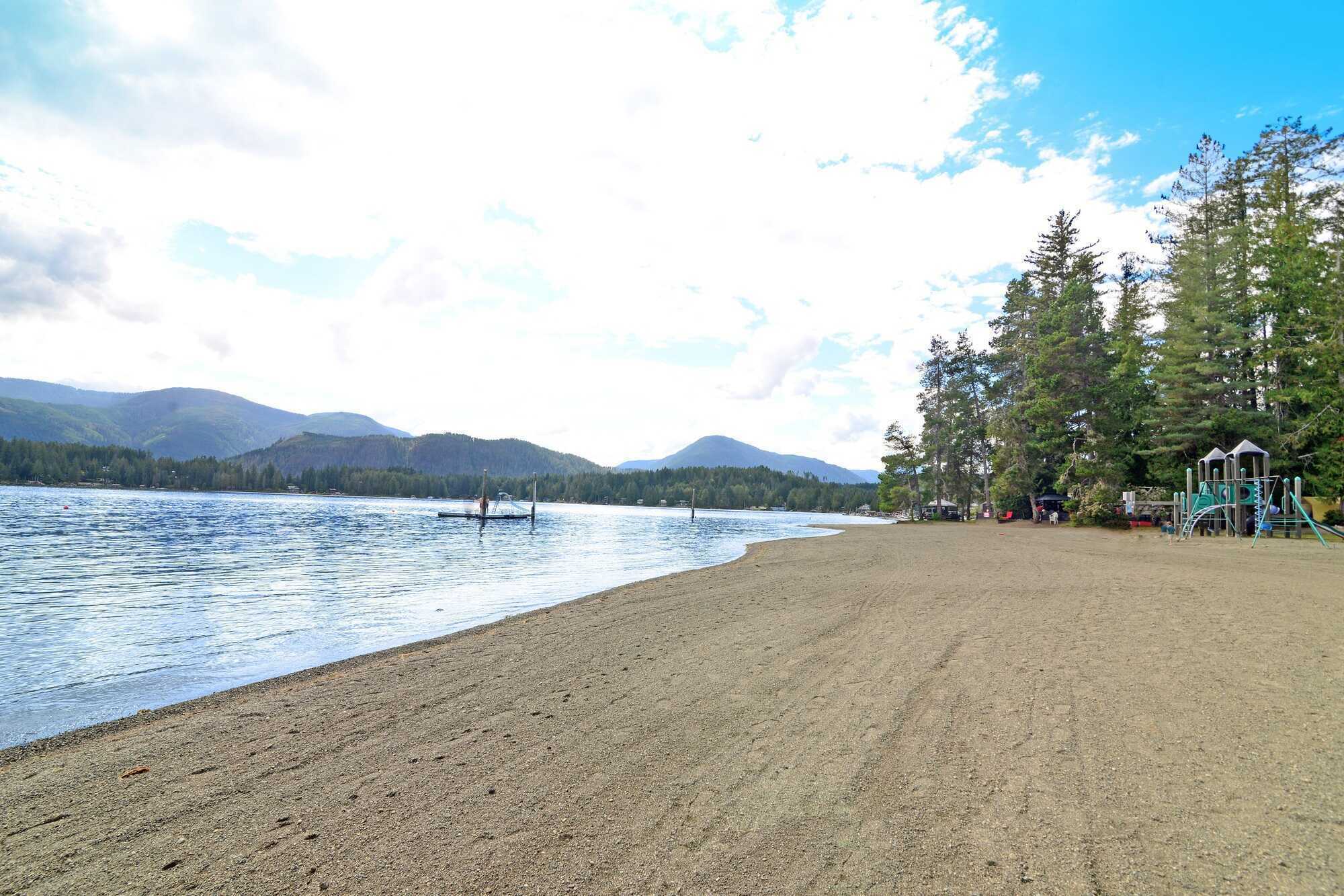 Just Listed ! Take advantage of a rare opportunity to own a little slice of waterfront heaven at Tall Timbers Resort on Beautiful Sproat Lake on lovely Vancouver Island. 3