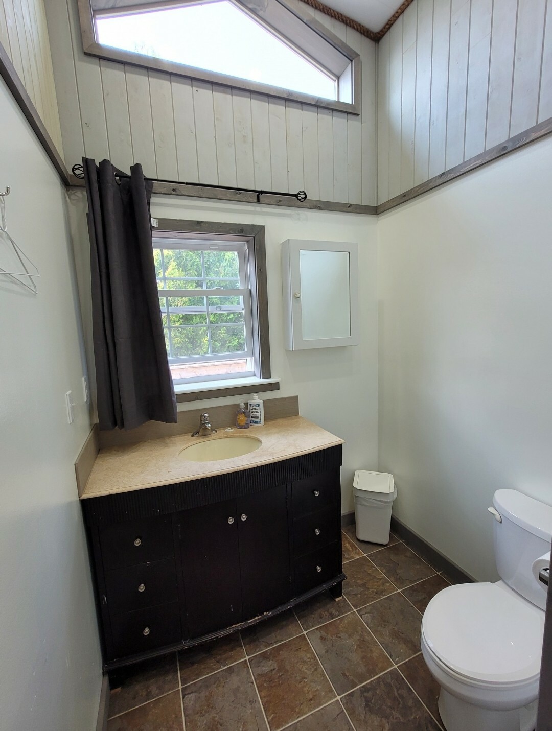 This cute, spacious, 3000 square foot, 2 storey house is sitting on just under an acre & surrounded by forest. 4