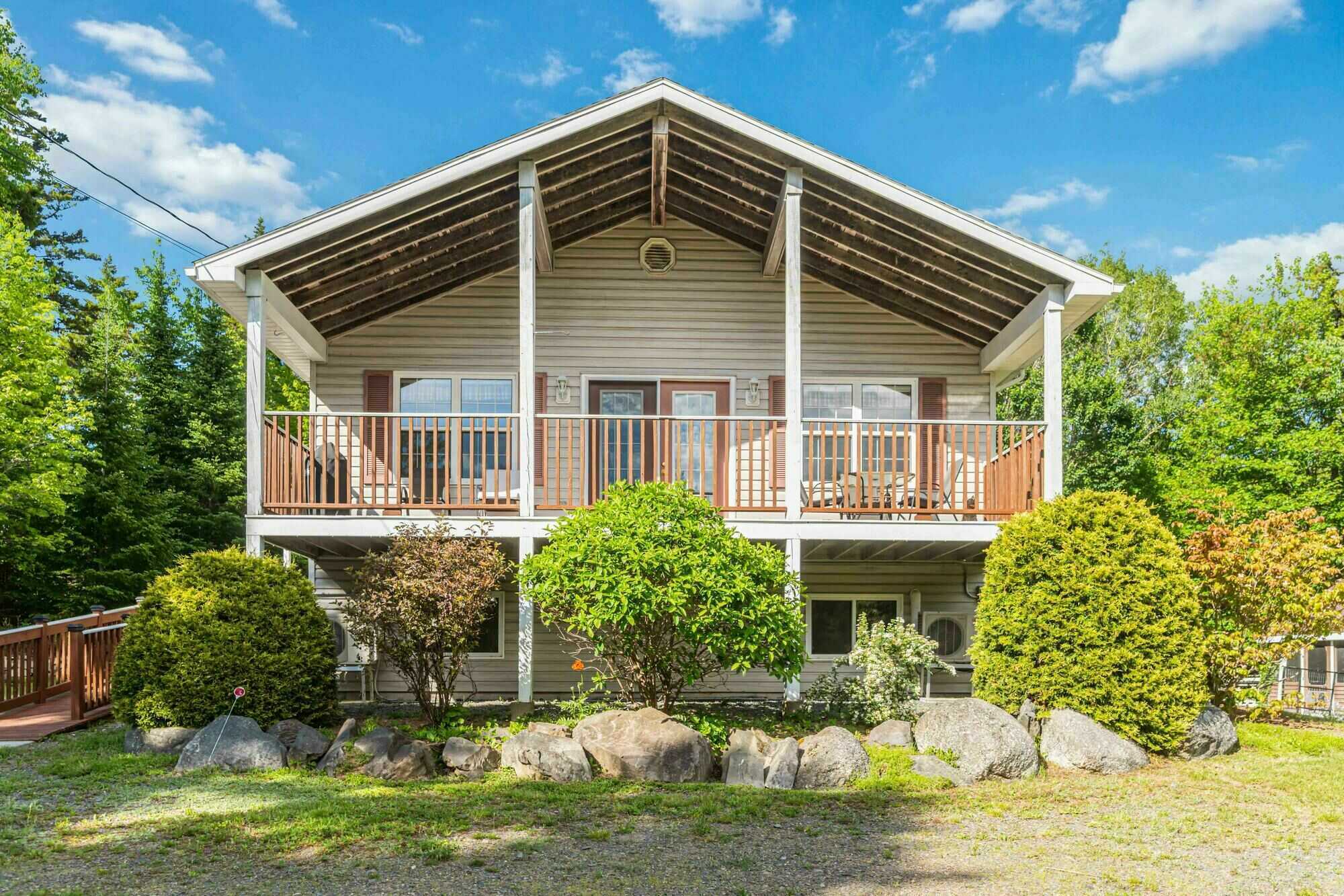 Spacious Split-Entry with Deeded Tupper Lake Access and a TWO car Garage 4