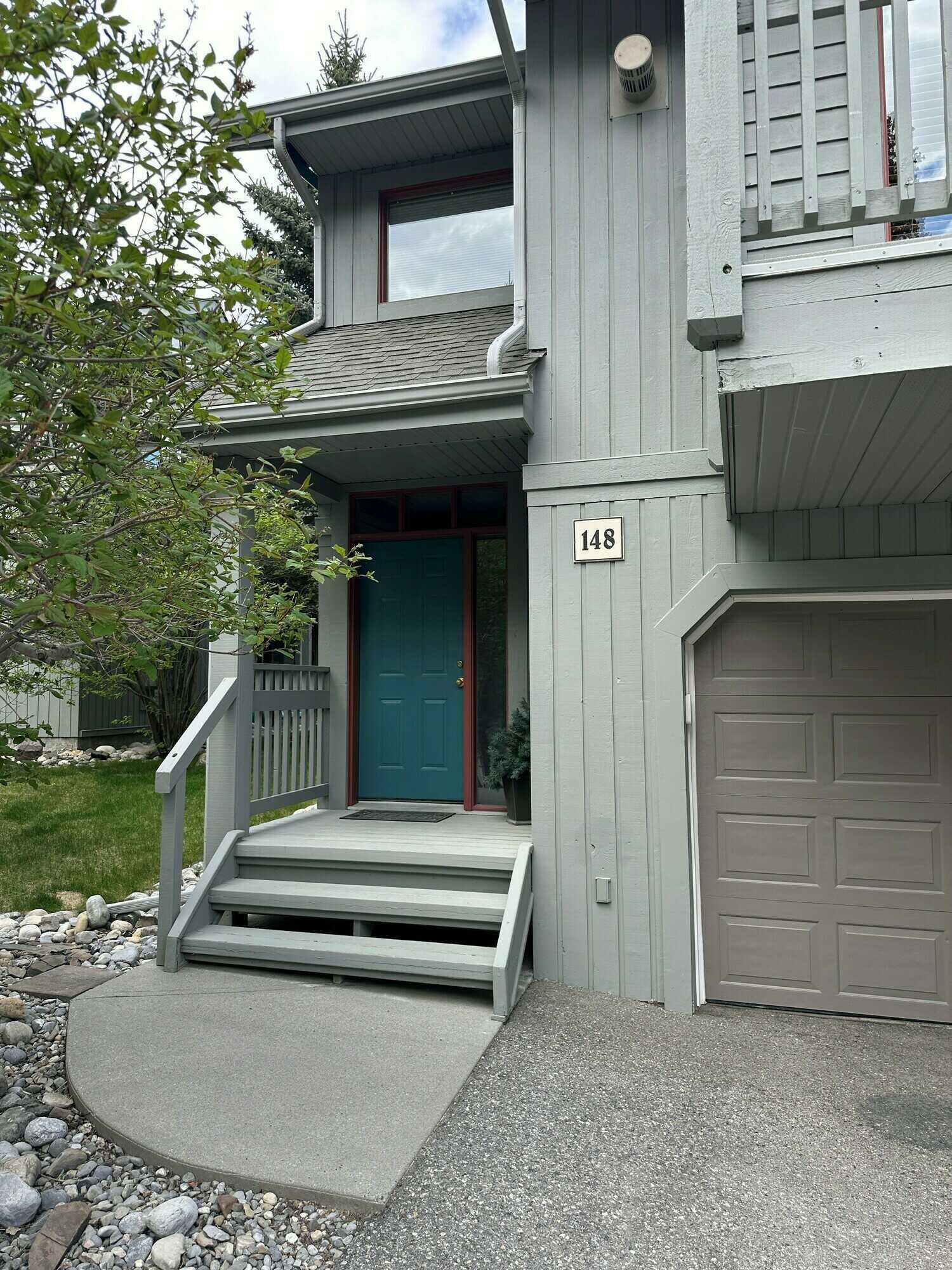 Premium two bedroom Executive Townhome – A Refined Canmore Retreat! 3