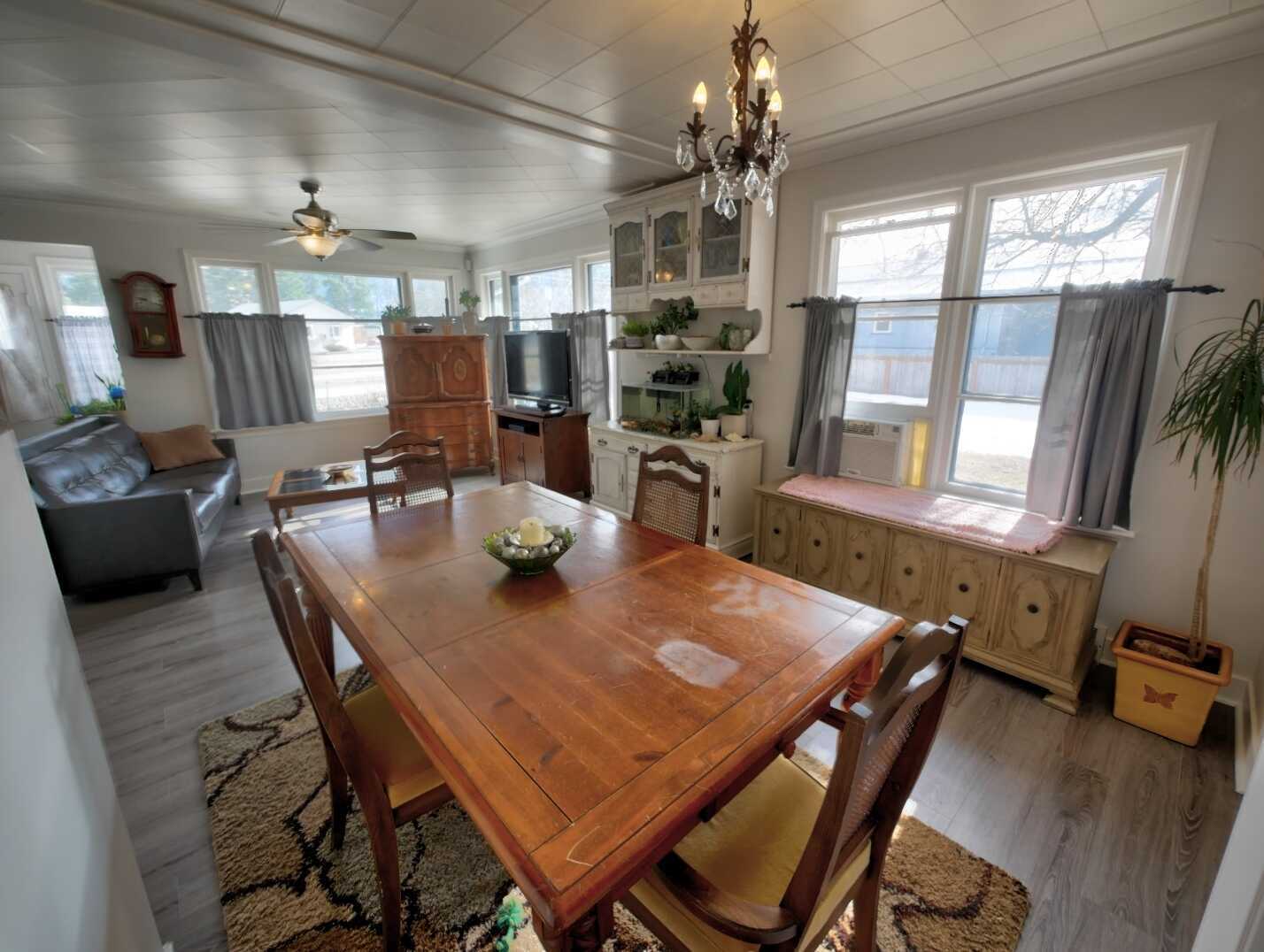 Investor Alert! This prime piece of property is what you have been searching for! 4