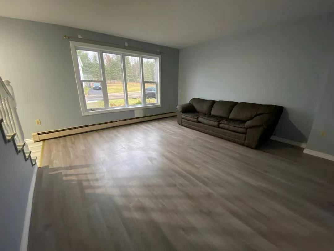 Exceptional Investment Opportunity – Oversized West Royalty Duplex Near UPEI 🏢💰 4