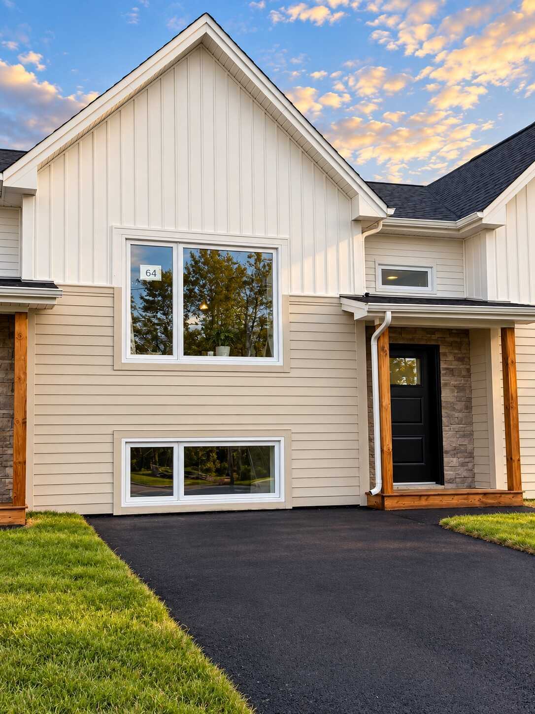 Affordable Modern Living – 3-Bedroom Townhouse with Private Deck 2
