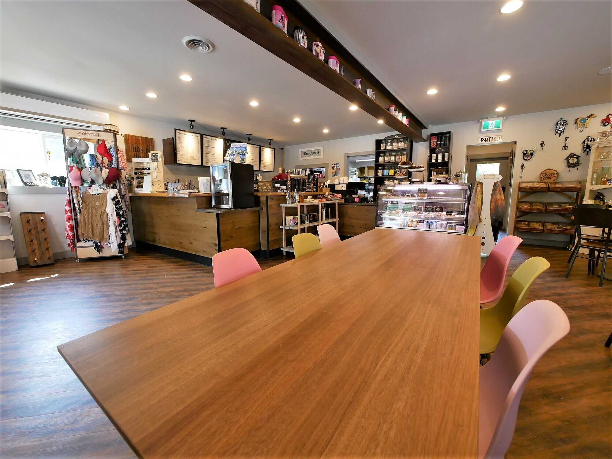 1885 A Bakery Frontage Road, Christina Lake 5