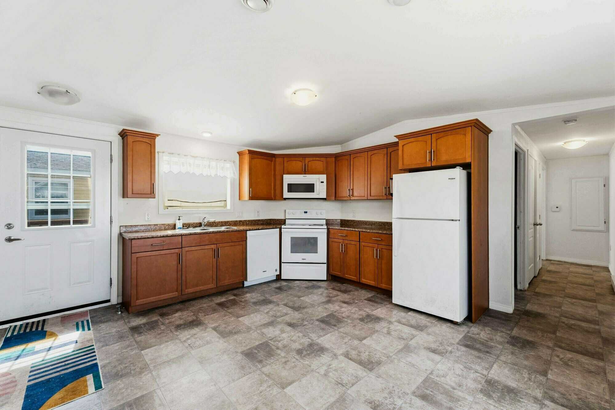 Sunrise Views & Easy Living in the Heart of Berwick 3