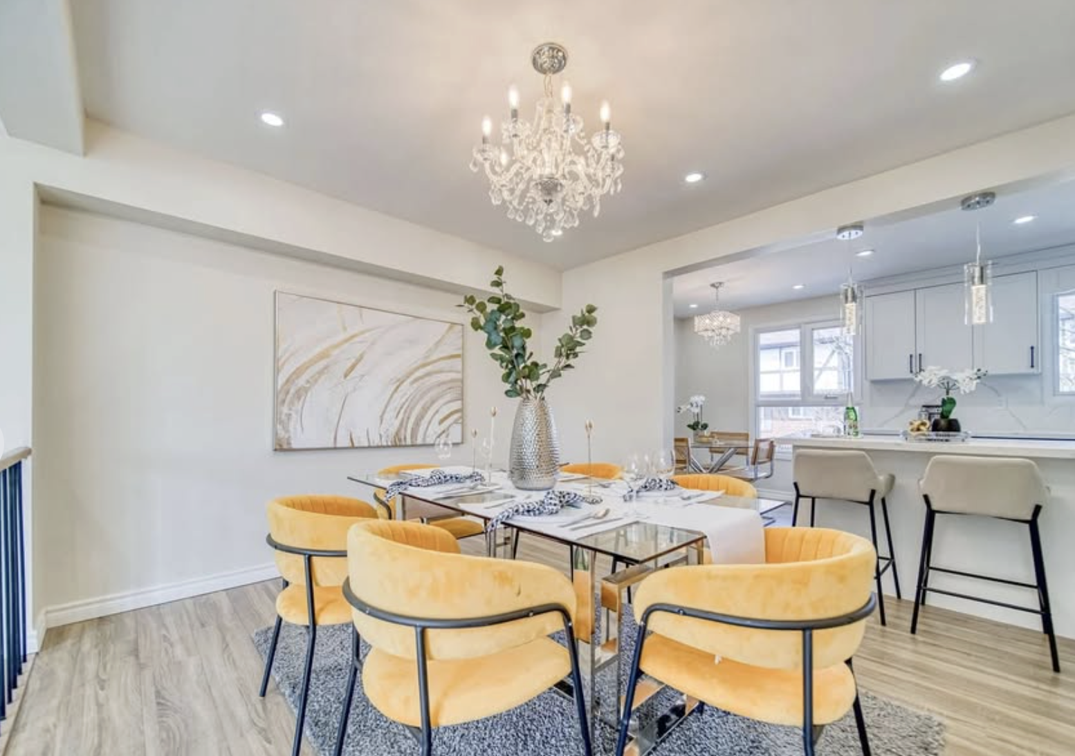 Beautifully Renovated 3-Bedroom Townhouse in Prime Scarborough Location 5