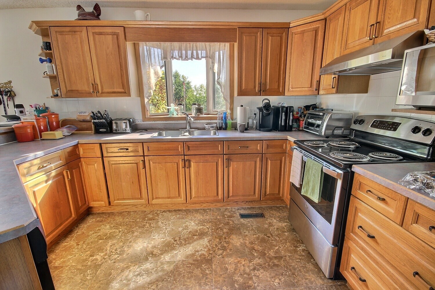 506 Laliberte Avenue, Beauval, SK
Home on 3 acres with heated shop, quonset, double garage, & guest house 3