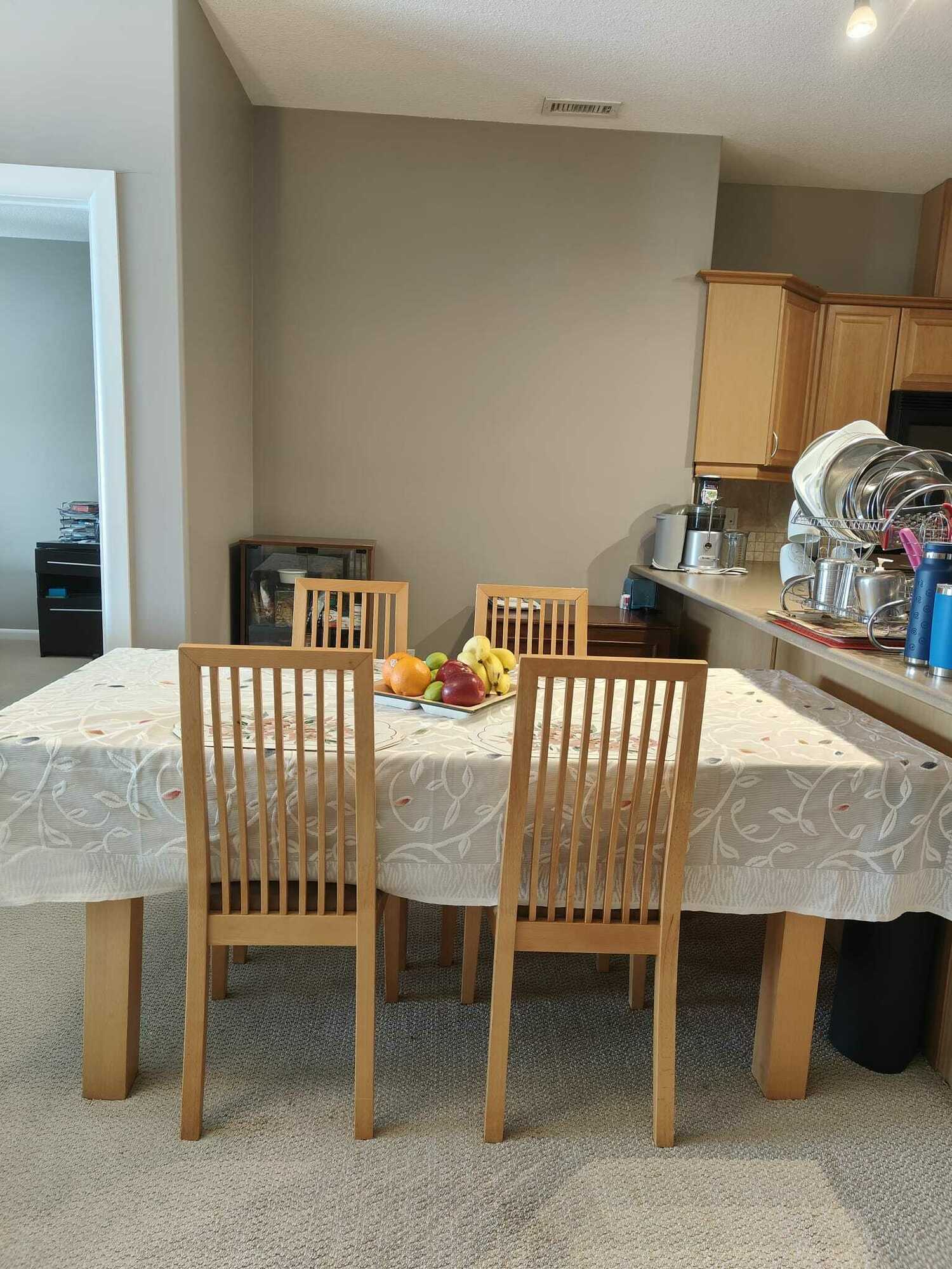 Quiet Top-Floor 2BR + Den Condo | Gym, Sauna & More 5