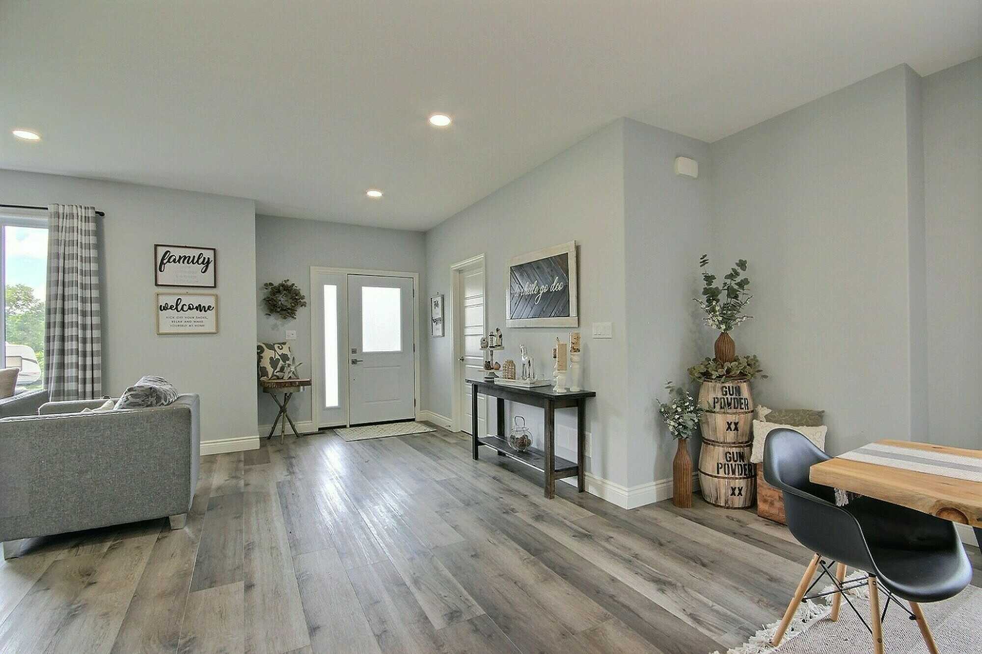 2022-Built Bungalow on 1.27 Acres with Finished Basement and Multi-Generational Potential 5