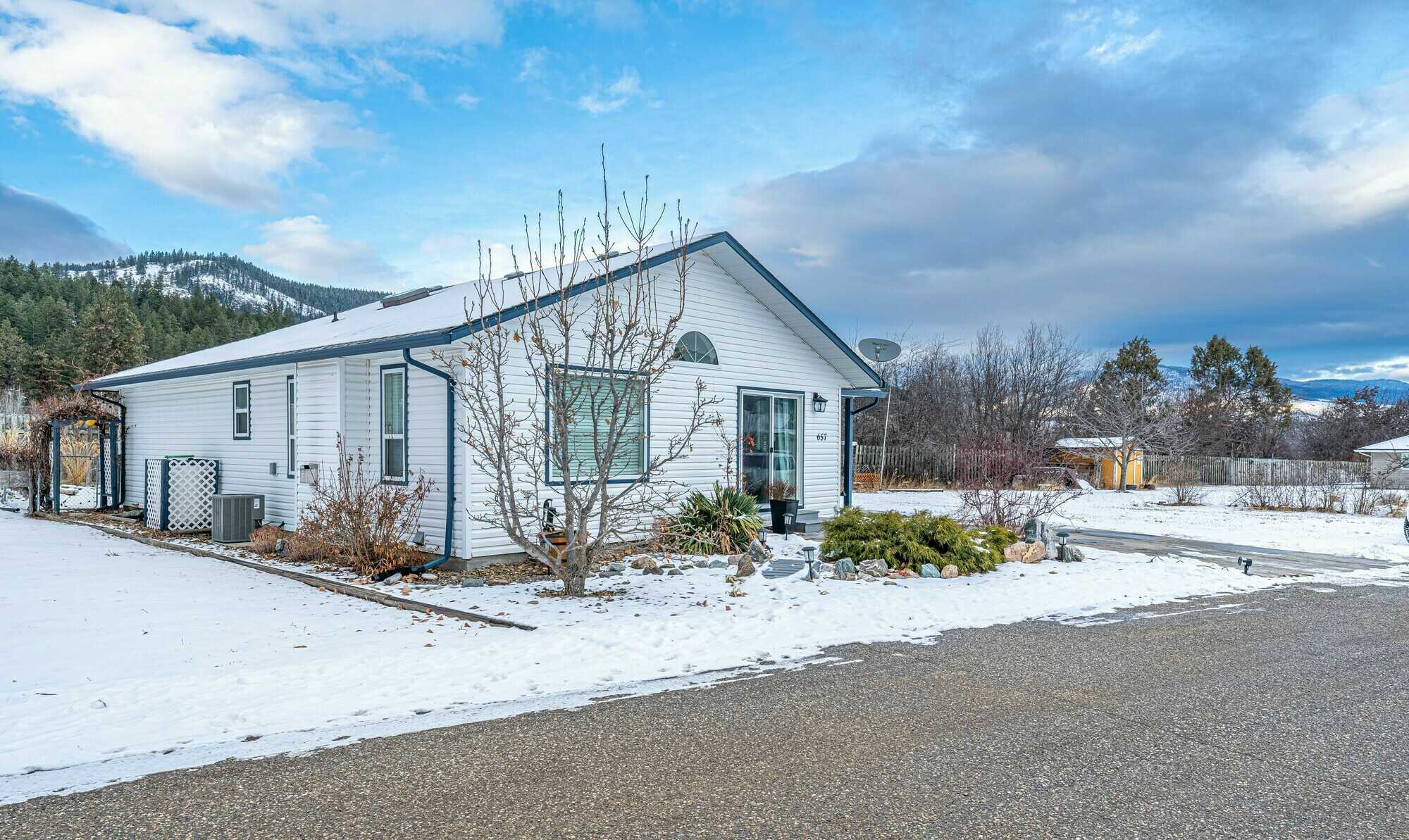 Updated and Spacious 2 bed, 2 bath rancher style home located within the beautiful Parker Cove Community 3