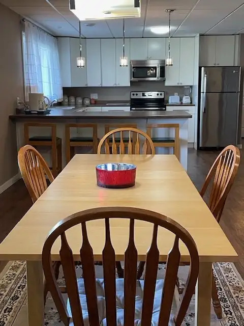 Large, Disability Friendly, Lake View, Bungalow with Walkout 4