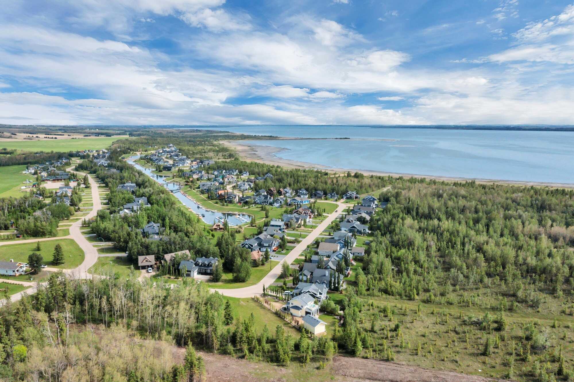 Pie-Shaped Lot ~ Build Your Dream Lake Home ~ Four Season ~ Meridian Beach ~ Gull Lake 4