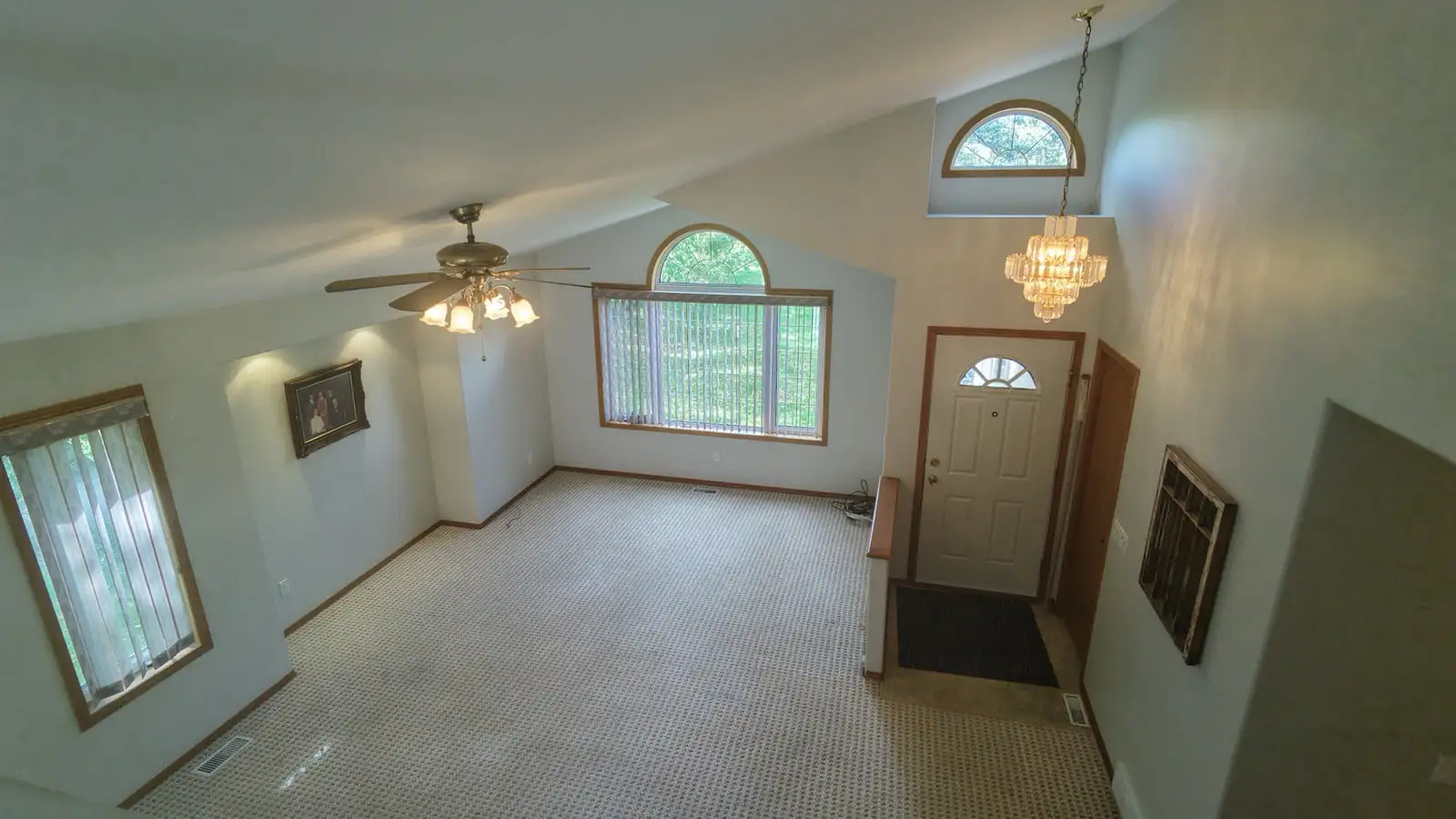 House for sale 2 minutes from Lockport 4