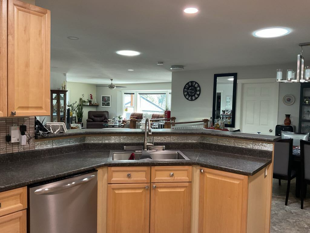 Welcome to our House, for Multi-generational use.  The suite can also generate between $1400.00 and $1700.00 per month. 5