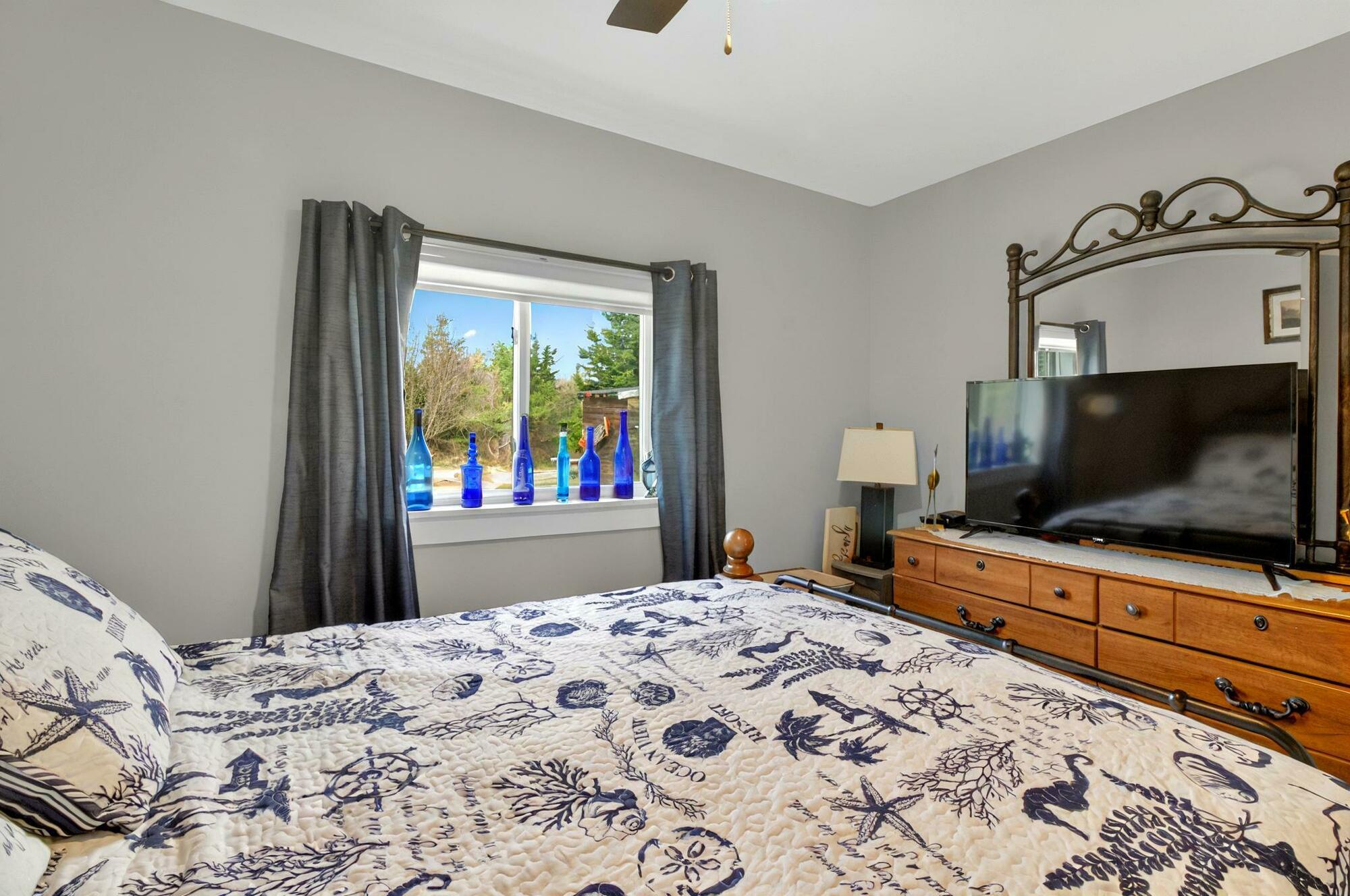 Beautiful, updated home with deeded access to the beach! 3