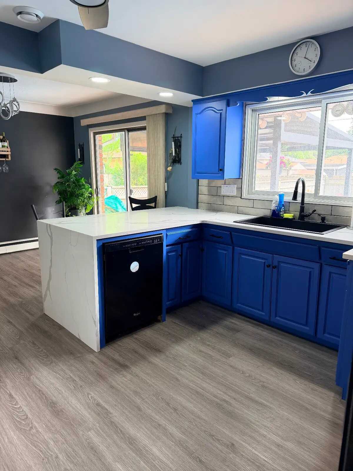 Stunning Renovated Home with Pool & Hot Tub 4