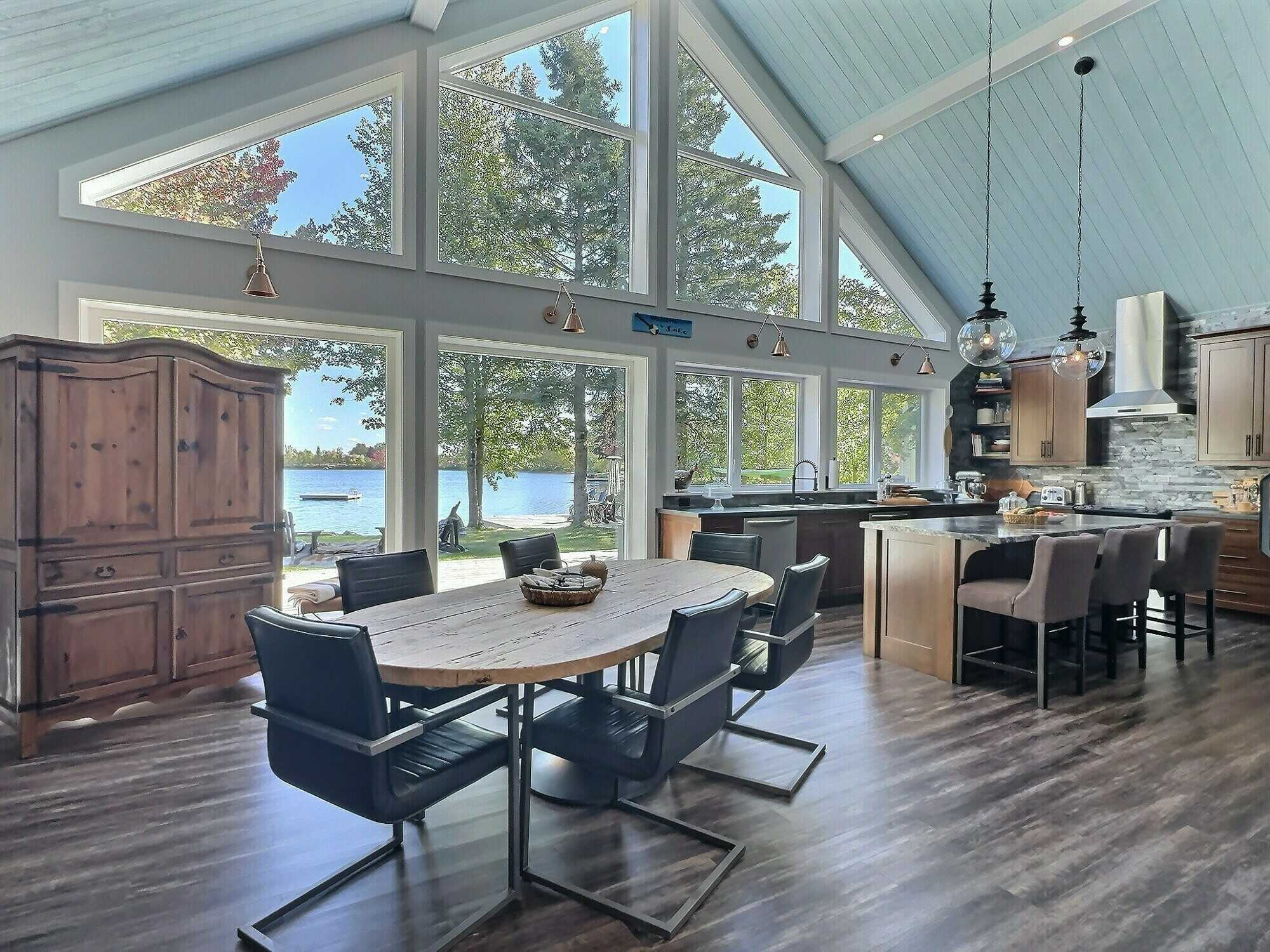 Executive lakeside living on beautiful Little Dyke Lake! 3