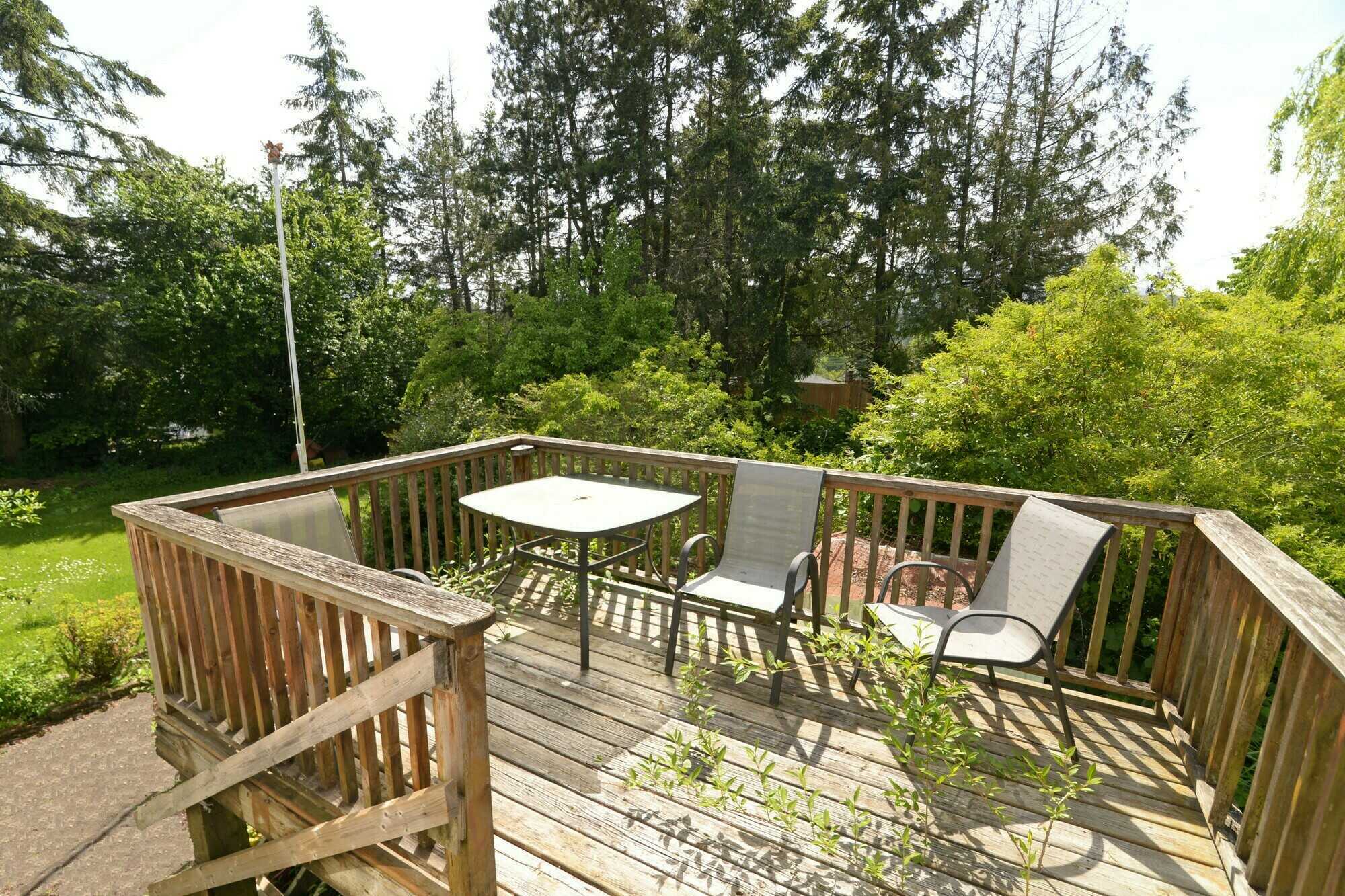 NEWLY PRICED ! 2 lots & 1 house assessed at $885,000.
NOW reduced to $750,000! 
Prime Opportunity to Build Multiple Homes on these Zone 5 High Density lots! Realtors welcome !  Located in Nanaimo BC this 3 bedroom 2 bathroom home is waiting for you ! 5