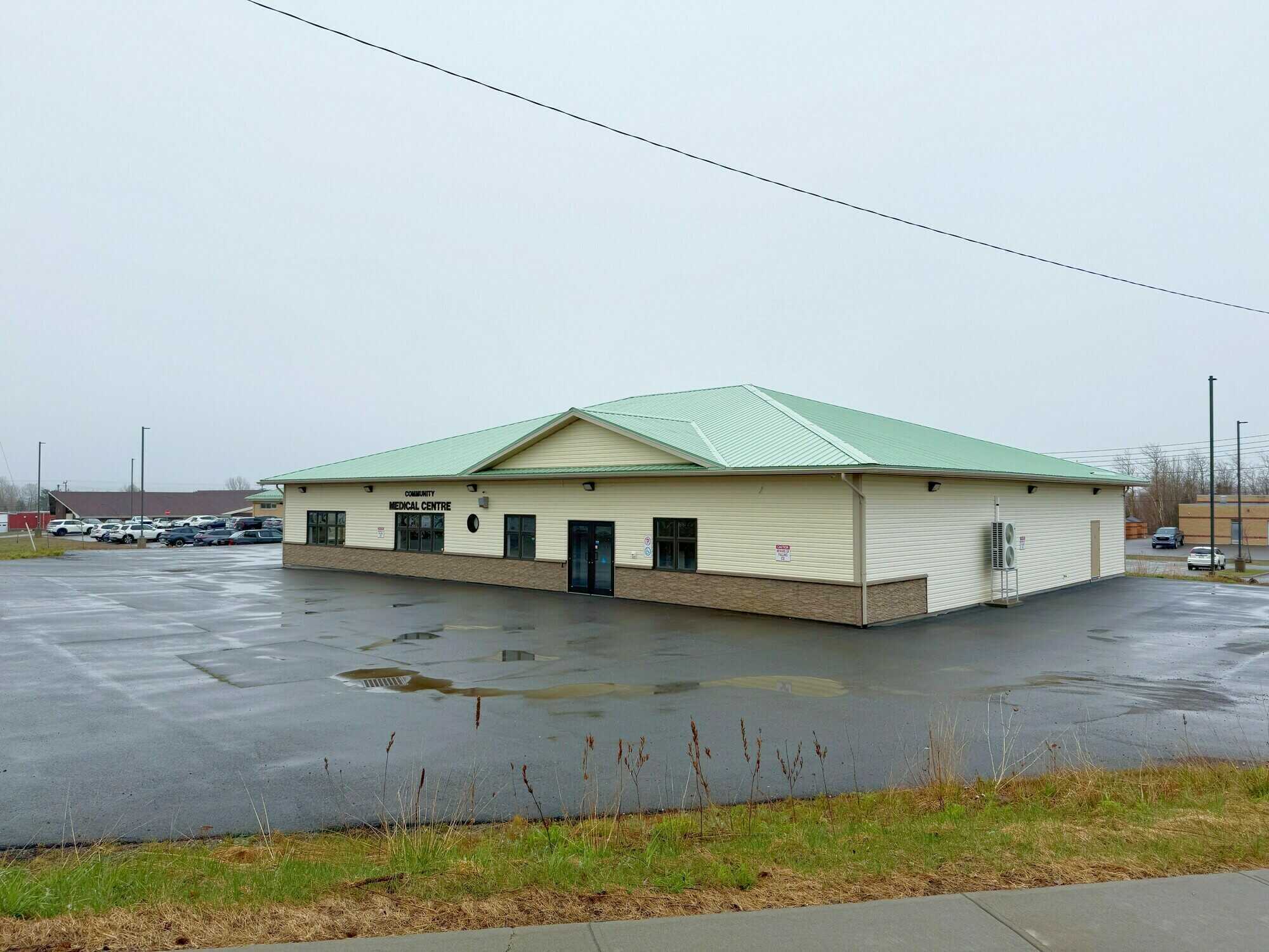 Turn-Key Medical Facility in Prime Lewisporte Location – Endless Potential! 5