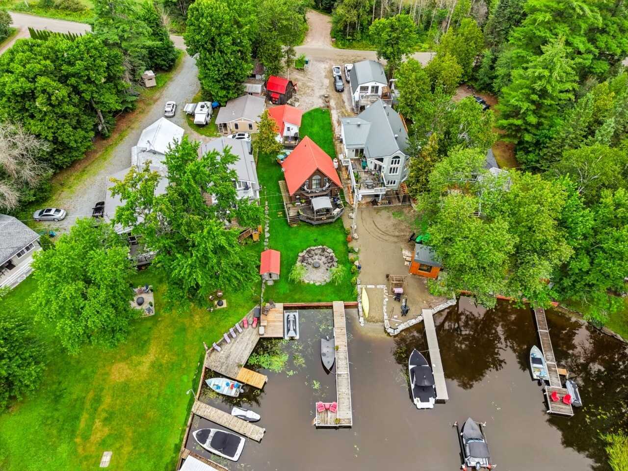 Waterfront Dream Today – Your Future Home Tomorrow! 2