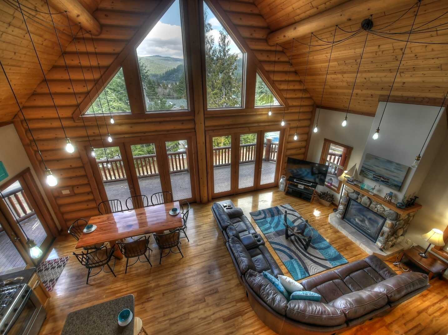 1 BLOCK from Christina Lake beaches!  STUNNING LOG STYLE HOME with VIEWS!  Open Concept Floor Plan and Log/Post Details everywhere!  MUST SEE HOME!!!  Can be a VACTION RENTAL property! MORE INFO TO COME! 2