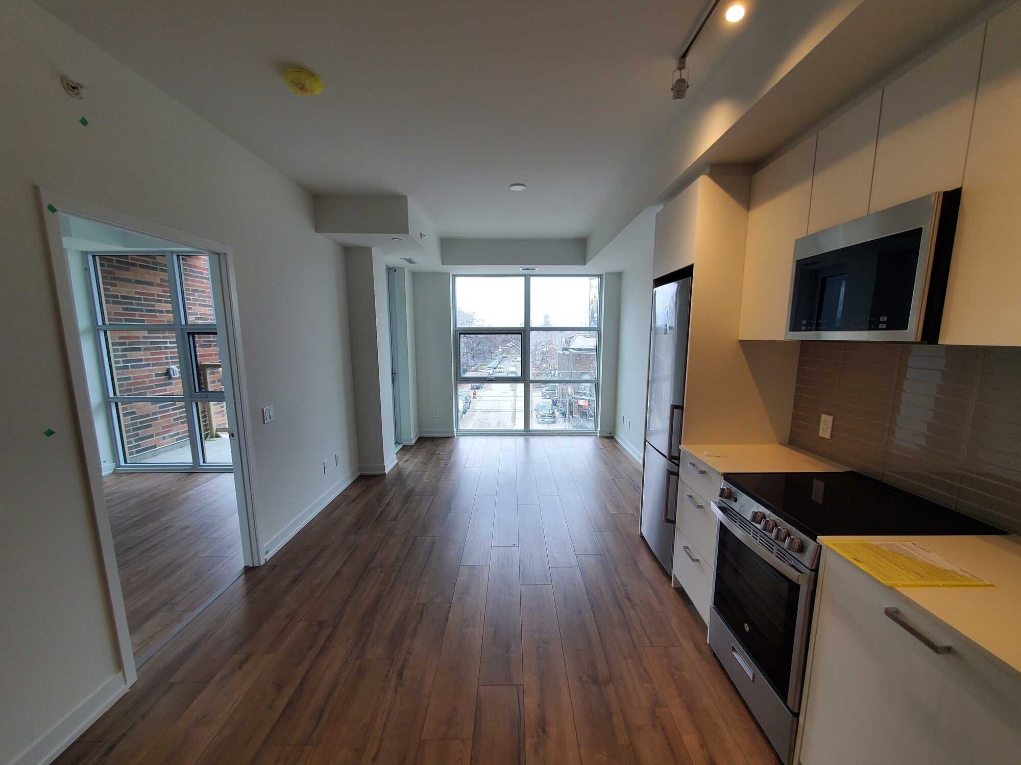 2 Bed 2 Bath Condo in Excellent Condition 2