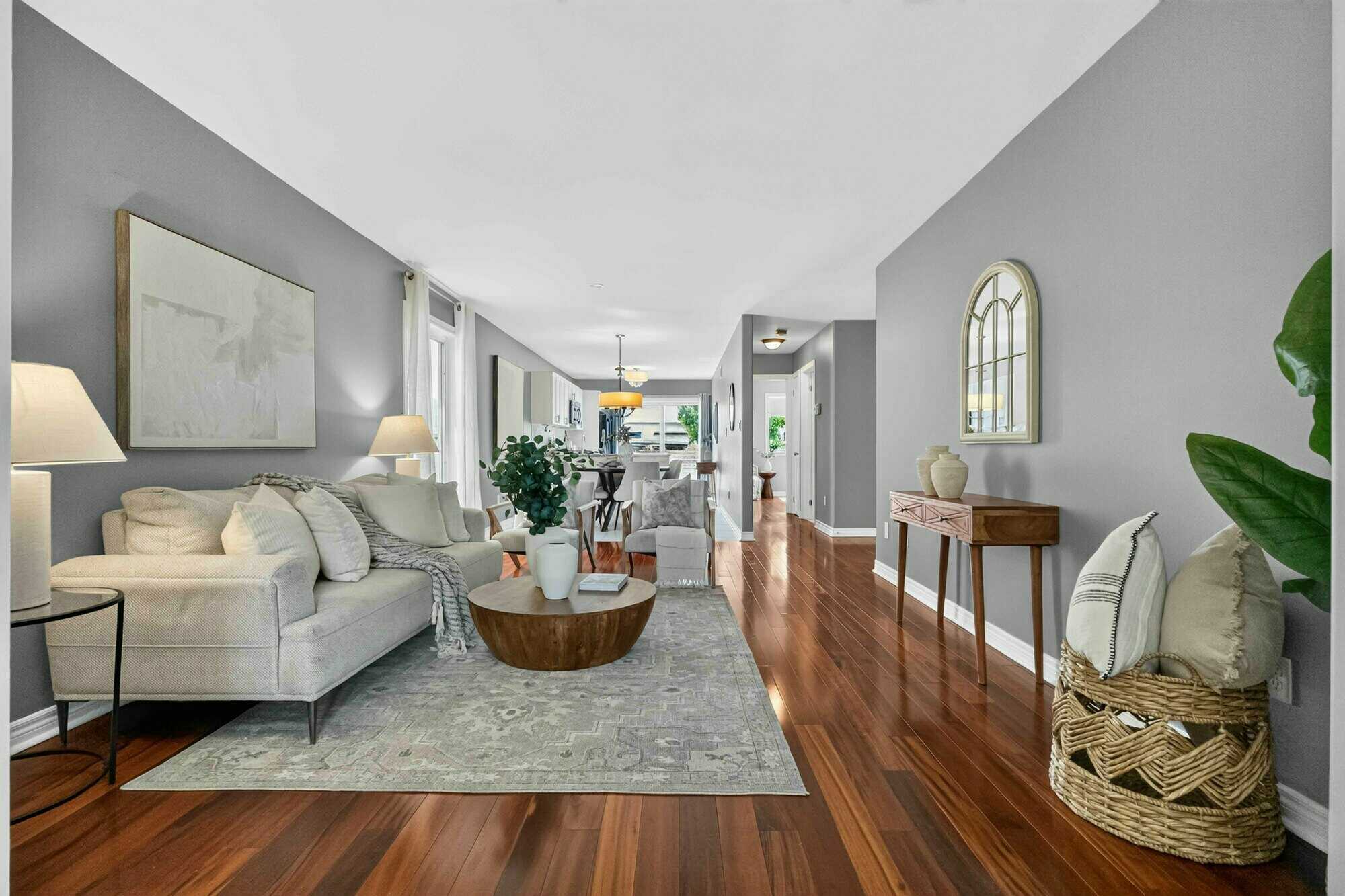 Beautiful 2 + 2 Bedroom bungalow with fully finished lower level in-law suite and separate entrance. Lovely backyard deck extends your summer living space. 4