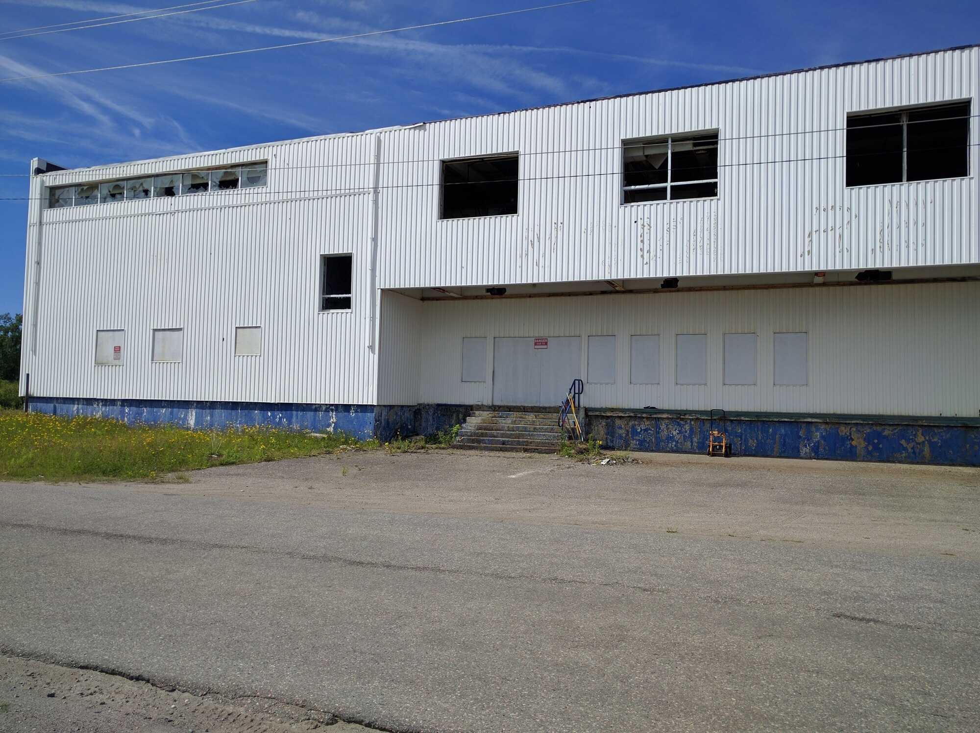Over 5 acres of commercial land. 3