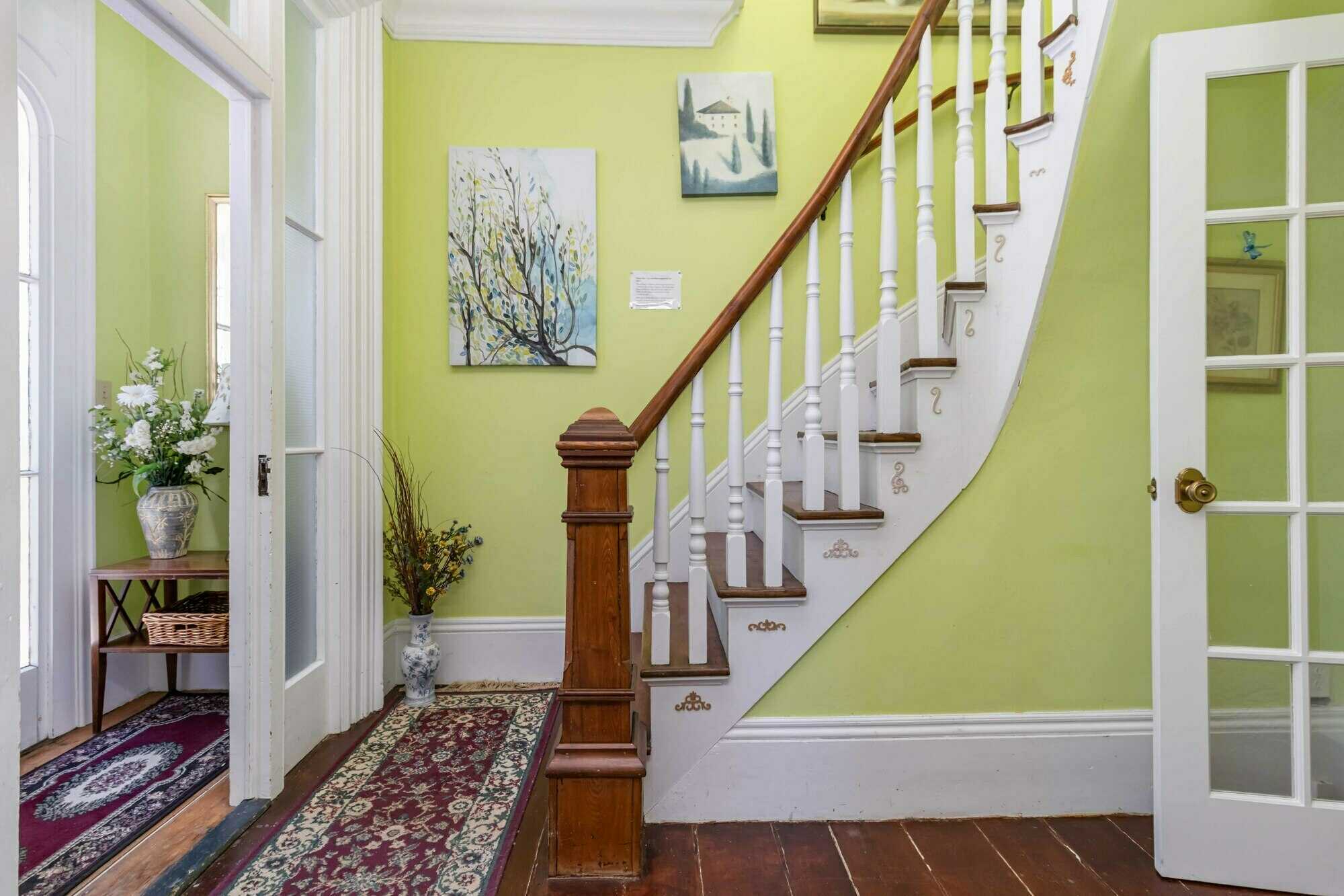 Walkable In-Town Lunenburg | Renovated Kitchen | 3 Bedrooms | Near School, Coffee & Golf 5