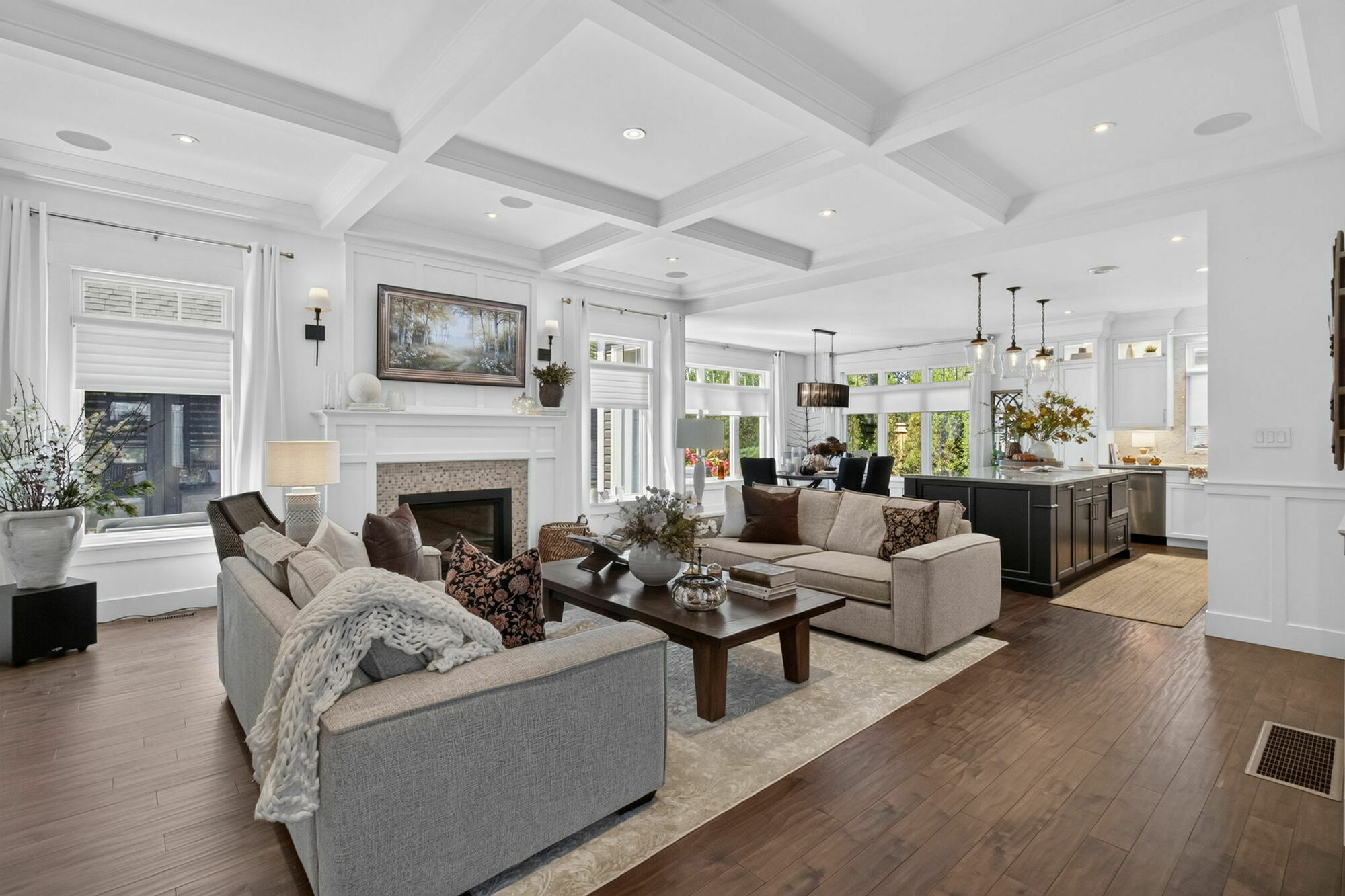 Welcome to 22 Louis-Arthur, an impressive executive bungalow where generous living space, thoughtful custom details and an exceptional outdoor retreat come together beautifully. 5