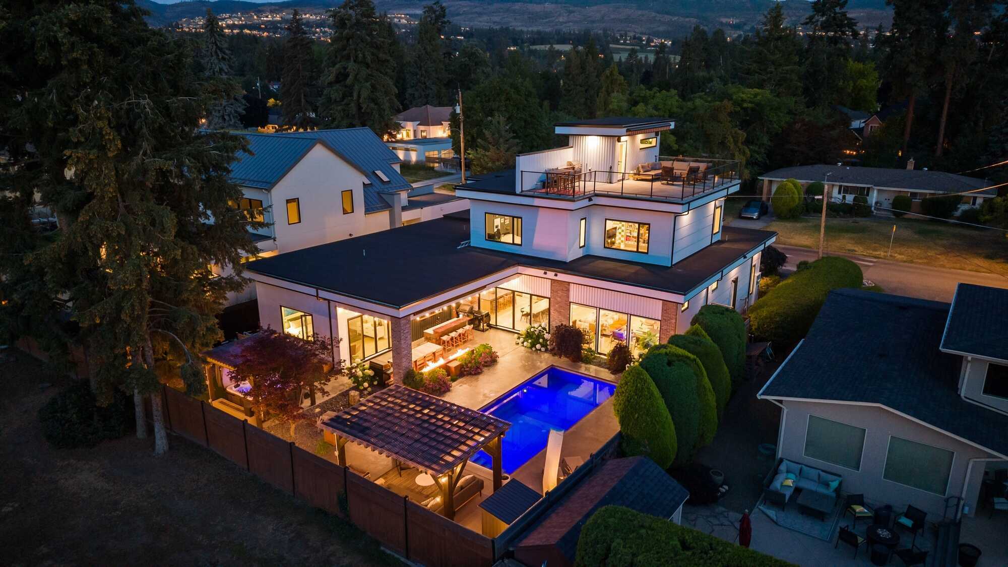 ✅ SOLD — This property is now off the market. 3