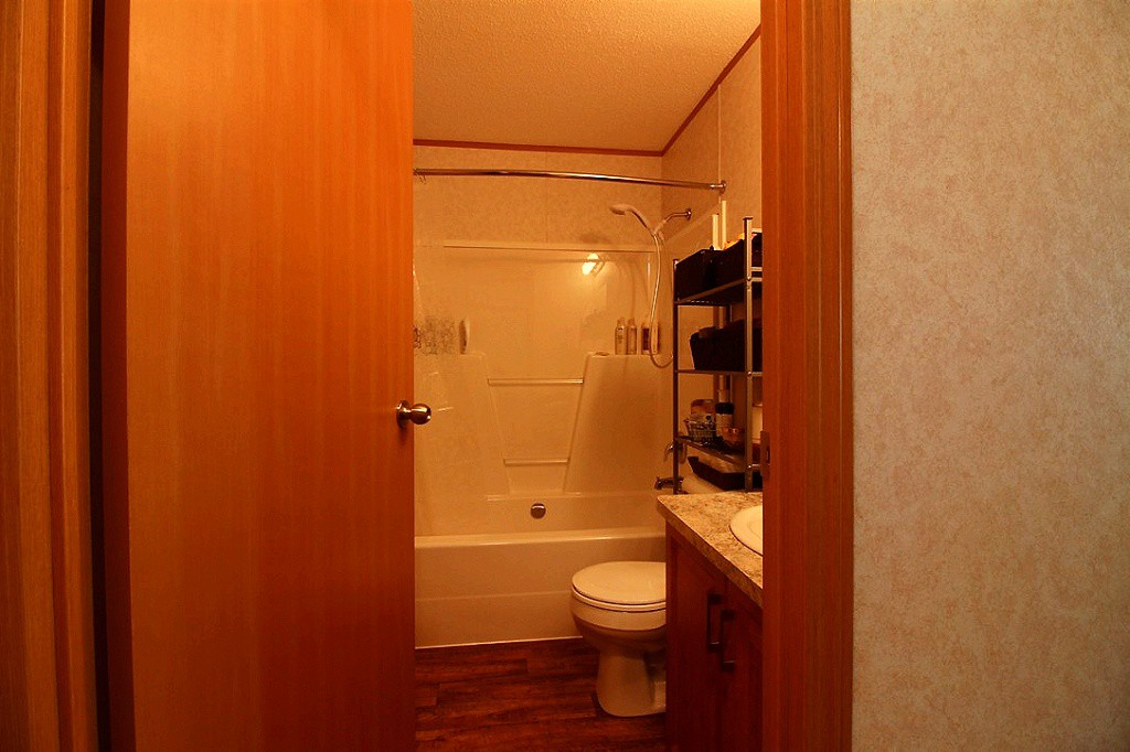31 Wicks' Trailer Park, Tisdale 5