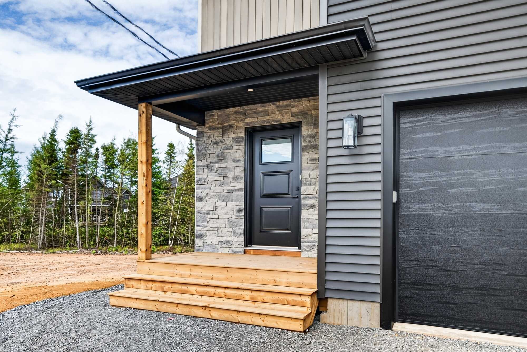 Welcome to 39 Ardoise Street, Moncton North! 2