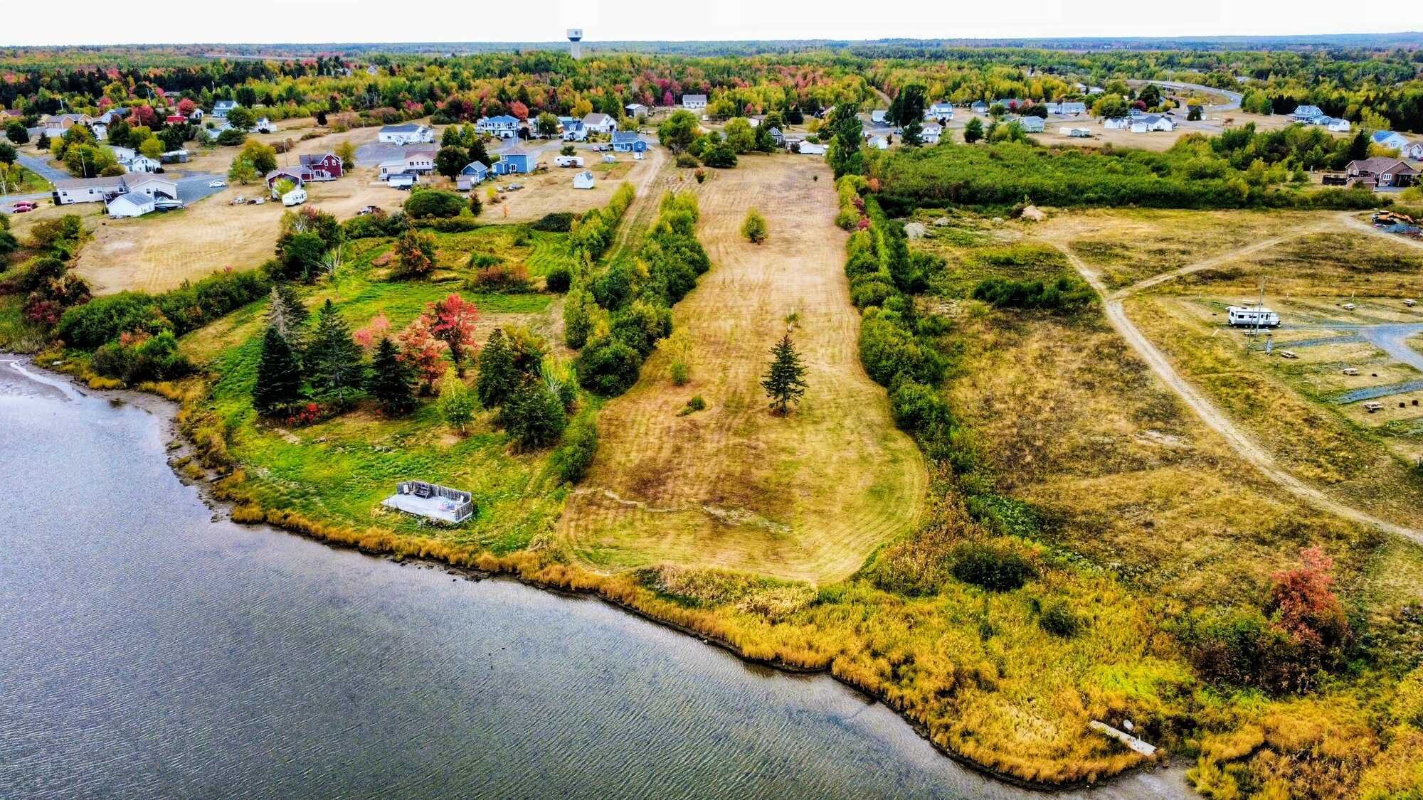 BORD DE L'EAU Tracadie-Sheila / WATERFRONT Tracadie-Sheila 2