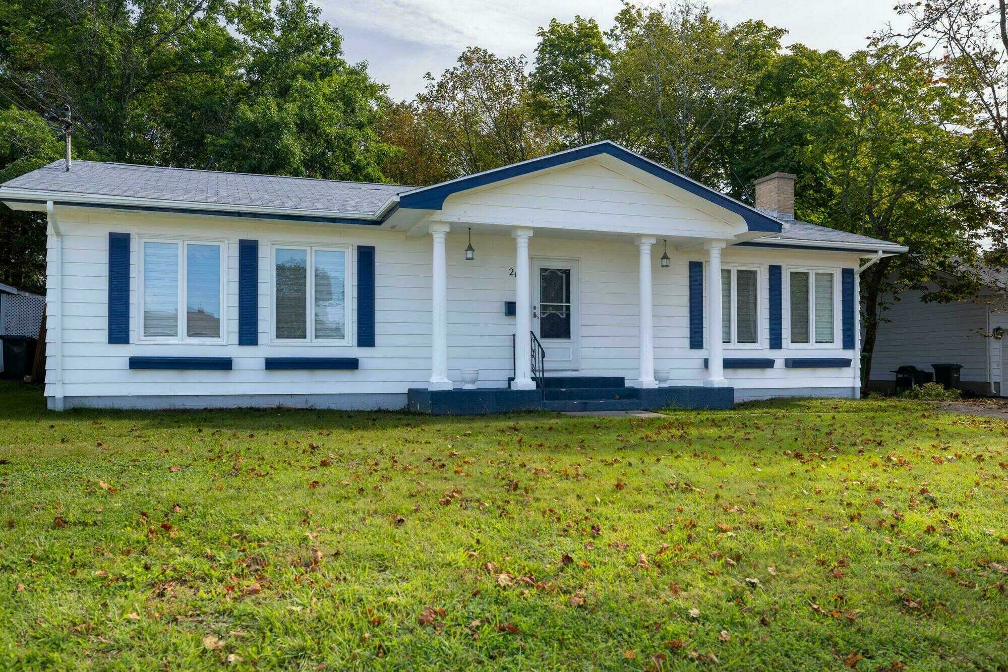 Welcome Home to Comfort, Space & Endless Possibilities 5