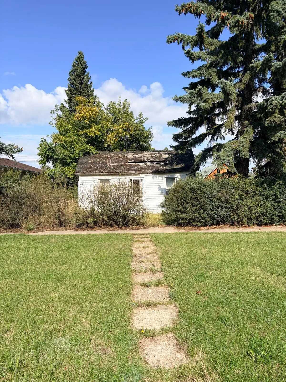 Residential LOT FOR SALE Hardisty, Alberta 3