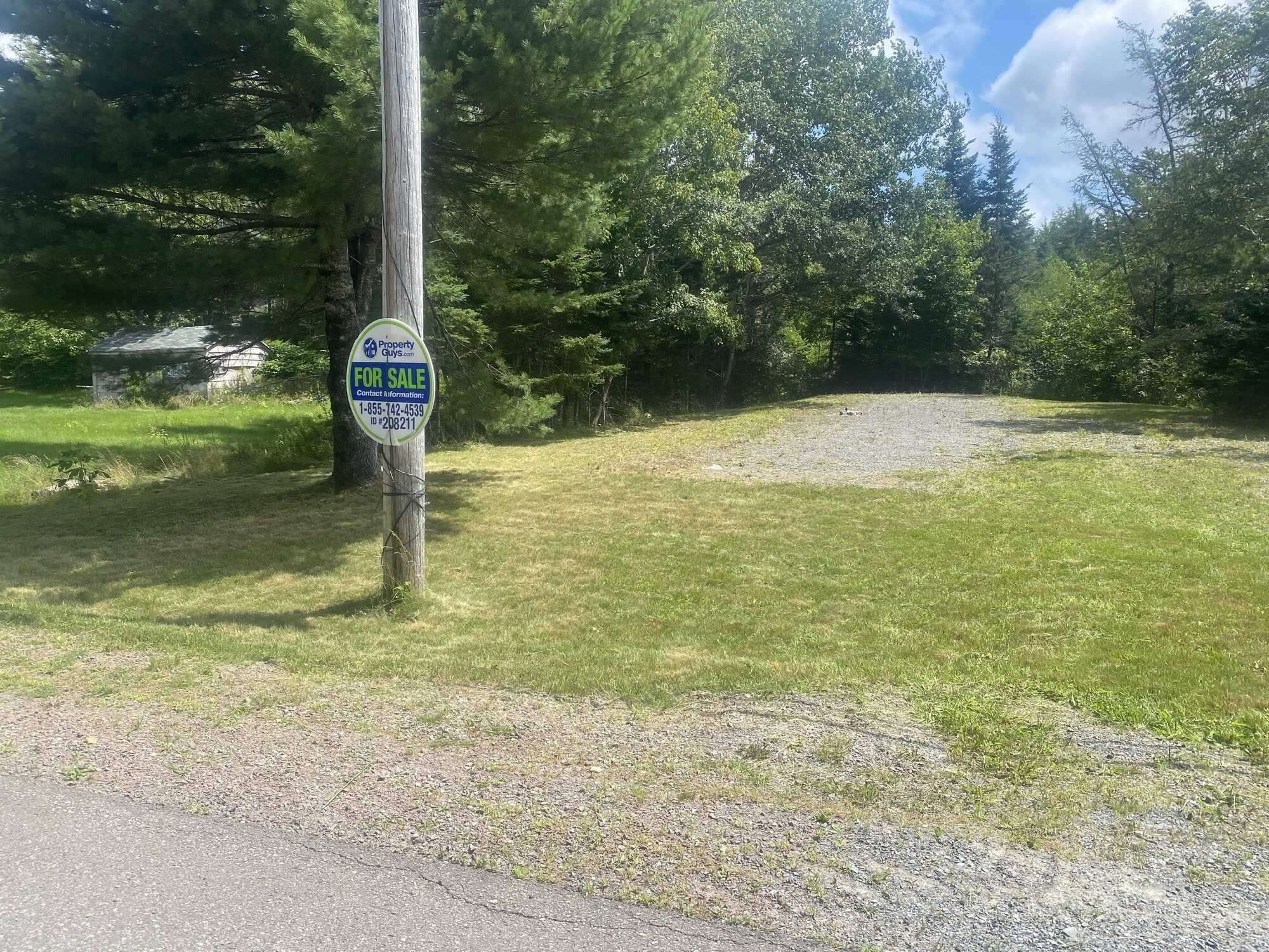 Lot in Sherbrooke with municipal services! 4